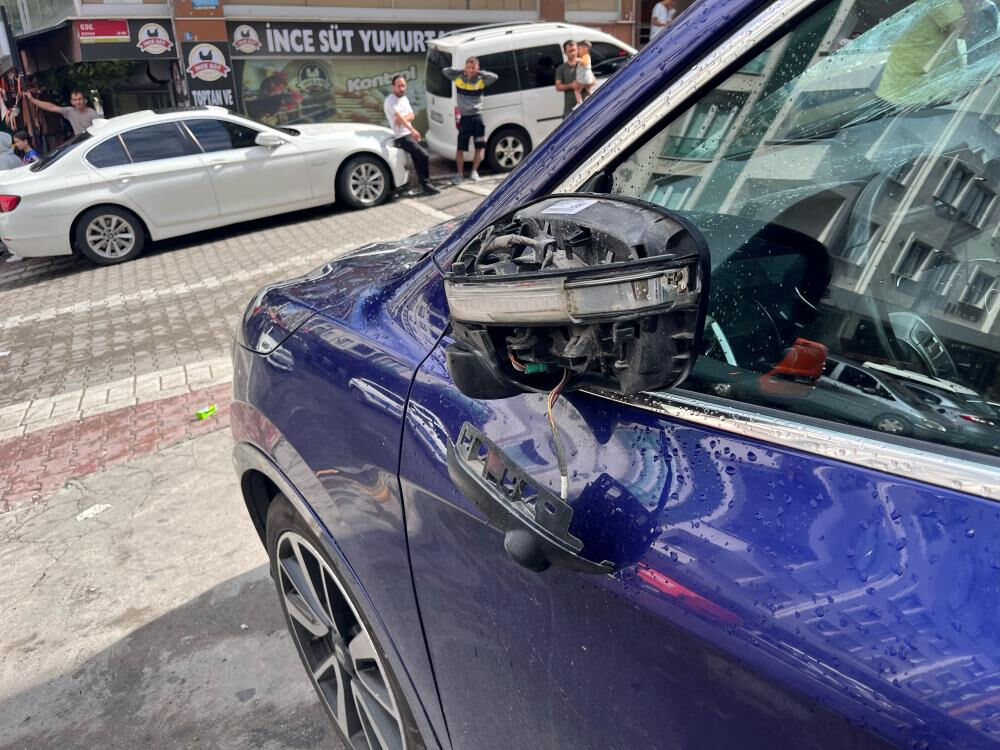 Küçükçekmece'de iki gurup birbirine girdi! Silah ve sopalarla saldırdılar - 1. Resim