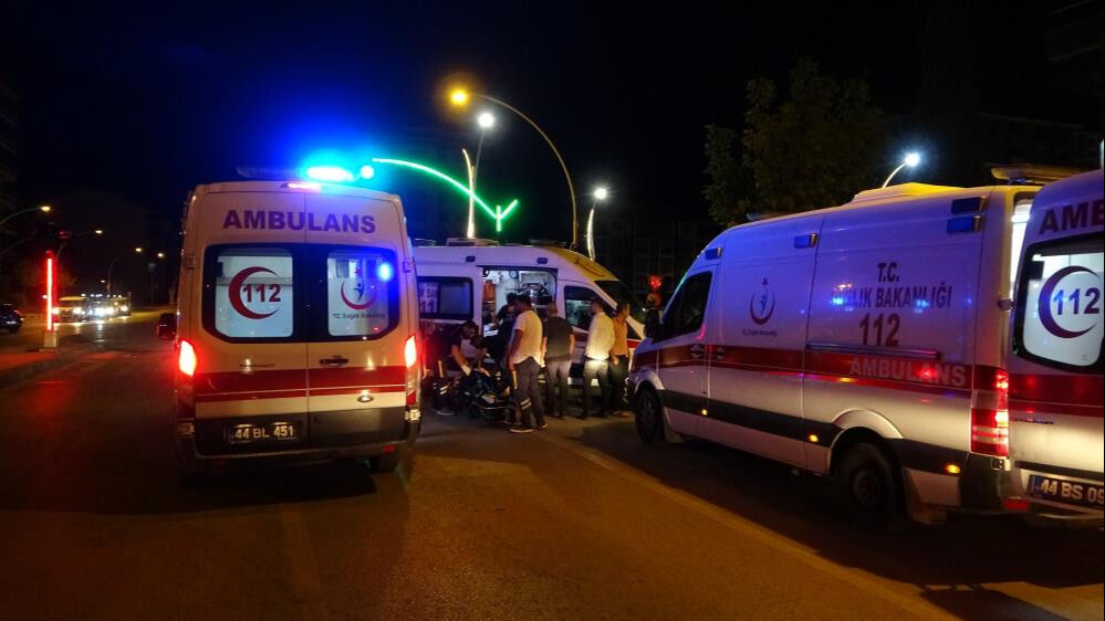 Malatya'da sivil polis aracı kaza yaptı, yaralılar var - 3. Resim