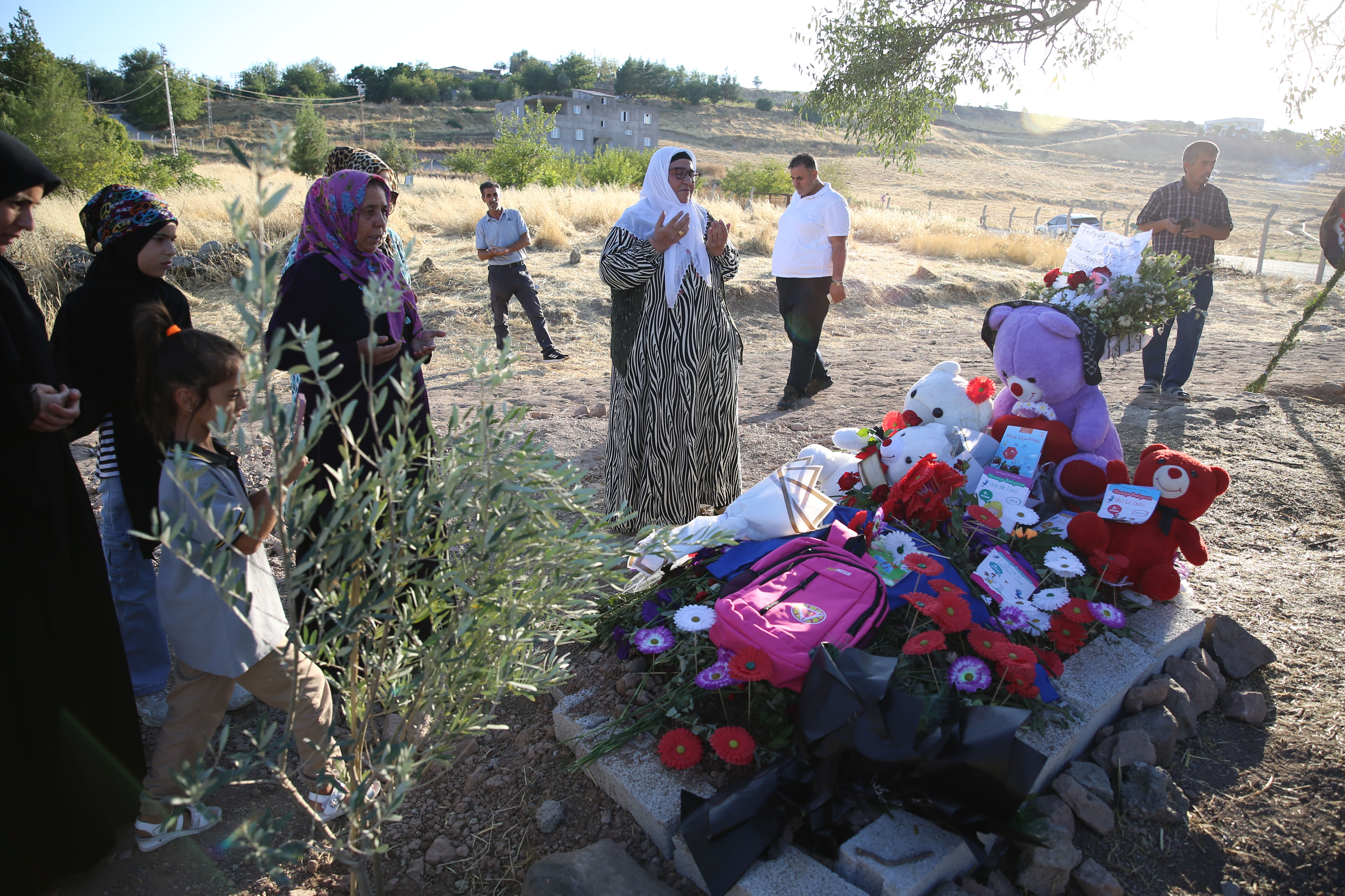Narin'i içerik malzemesi yaptılar! TikTok'ta takipçi peşine düştüler - 1. Resim