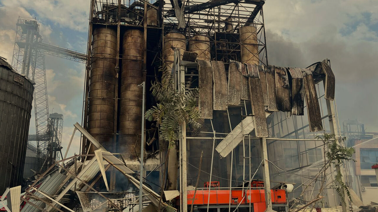 Sakarya Hendek'te patlama! Çok sayıda yaralı var - 4. Resim