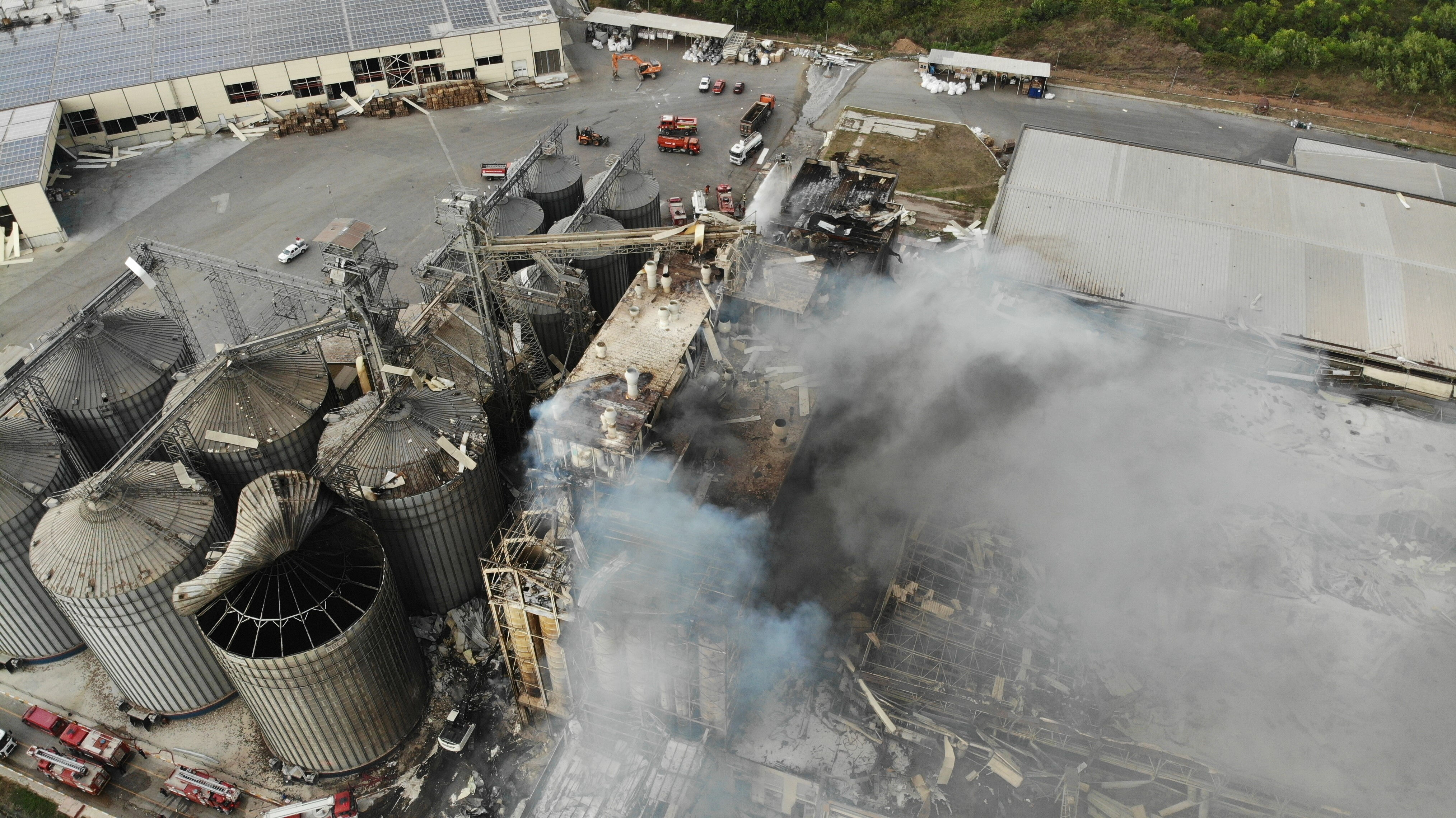 Sakarya Hendek'te patlama! Çok sayıda yaralı var - 7. Resim