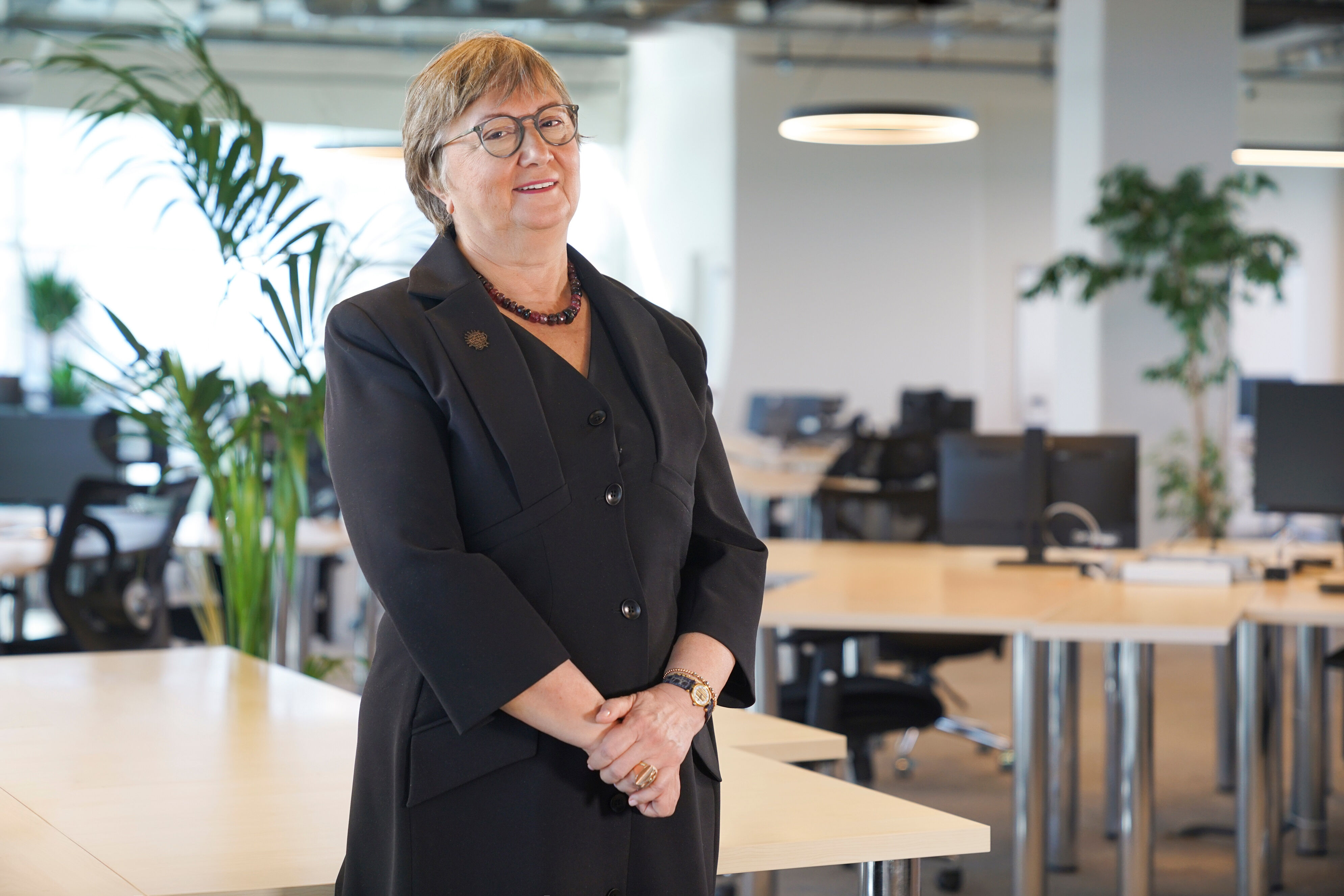 Yazılımın kraliçeleri... Hava yolları onların sayesinde rezervasyon ve Chech-In yapabiliyor  Yazılımın kraliçeleri... Hava yolları onların sayesinde rezervasyon ve Chech-In yapabiliyor  - 2. Resim