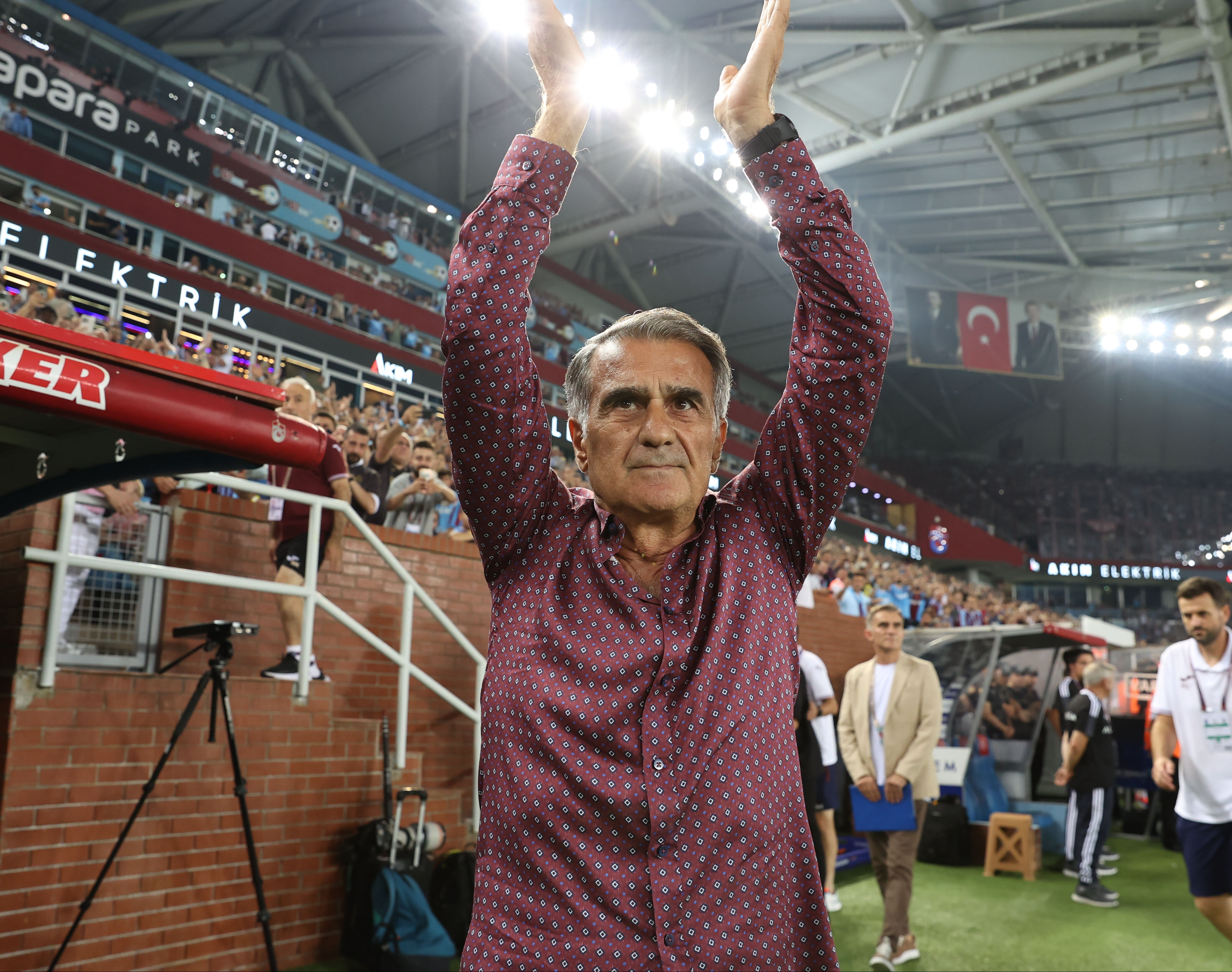 Aksiyonu çok kazananı yok! Karadeniz'deki dev maçta Trabzonspor’la Beşiktaş yenişemedi Aksiyonu çok kazananı yok! Karadeniz'deki dev maçta Trabzonspor’la Beşiktaş yenişemedi - 5. Resim