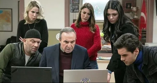 Arka Sokaklar dizisine Pis Yedili'den bomba oyuncu! Arka Sokaklar dizisine Pis Yedili'den bomba oyuncu! - 1. Resim