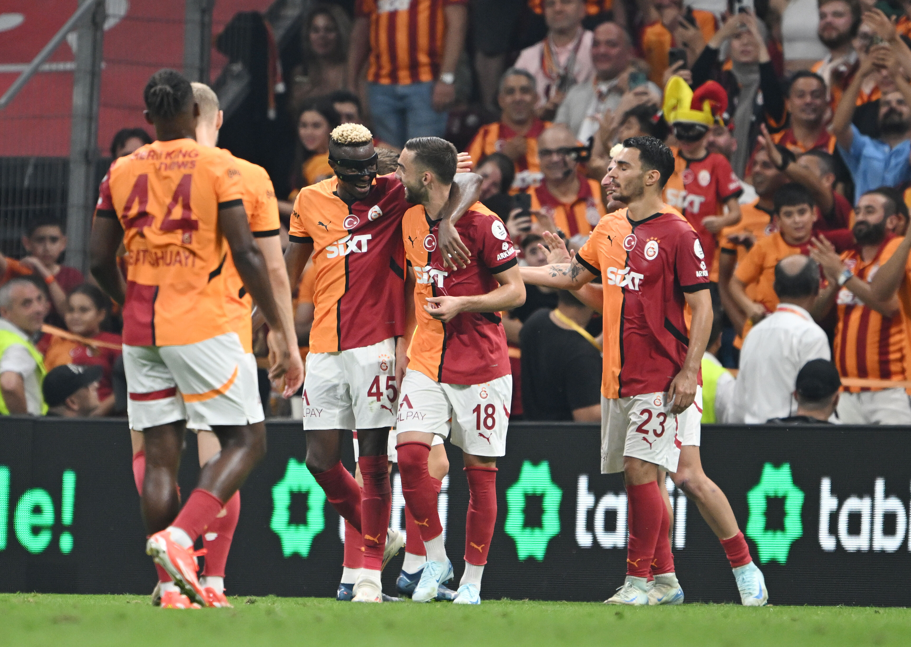 Avrupa Ligi'nde tek Türk takımı çeyrek finale çıkacak! 2 temsilcimize büyük şok - 8. Resim