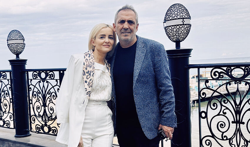 Ayvalık’ta sade tören! Yavuz Bingöl’ün 21 yaş küçük sevgilisiyle nikah tarihi belli oldu - 4. Resim