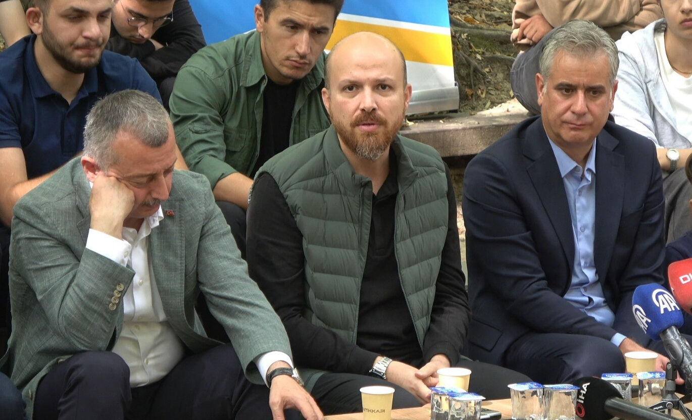 Bilal Erdoğan'dan Fatih Altaylı'ya çok sert sözler: Ahlaksız, askerlerin postallarını yalıyordu Bilal Erdoğan'dan Fatih Altaylı'ya çok sert sözler: Ahlaksız, askerlerin postallarını yalıyordu - 2. Resim