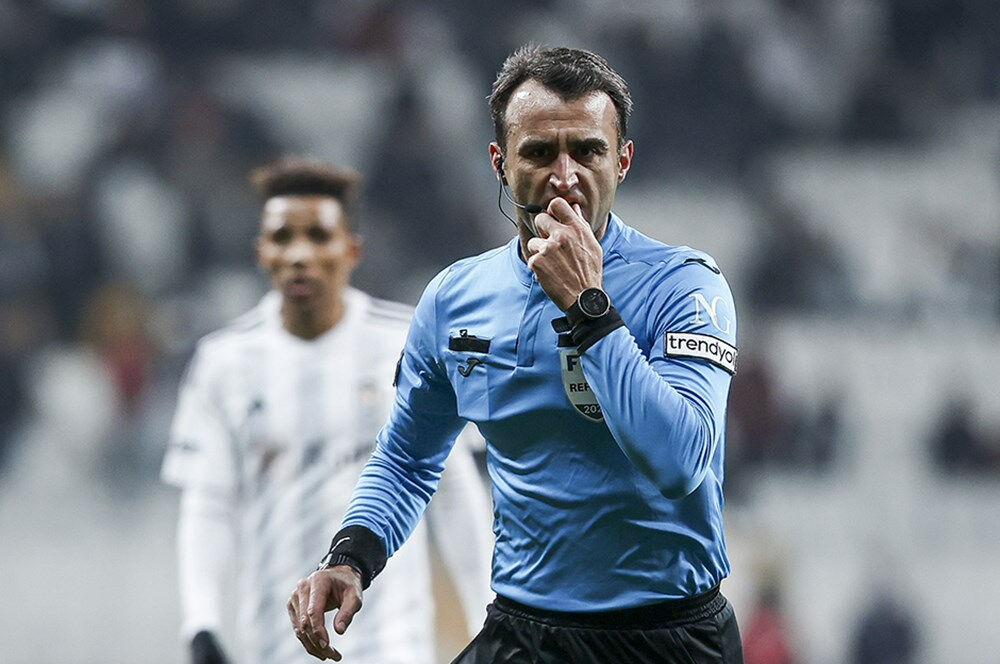 Fenerbahçe-Galatasaray derbisi için hakem iddiası! Dev maçı kim yönetecek? Fenerbahçe-Galatasaray derbisi için hakem iddiası! Dev maçı kim yönetecek? - 7. Resim