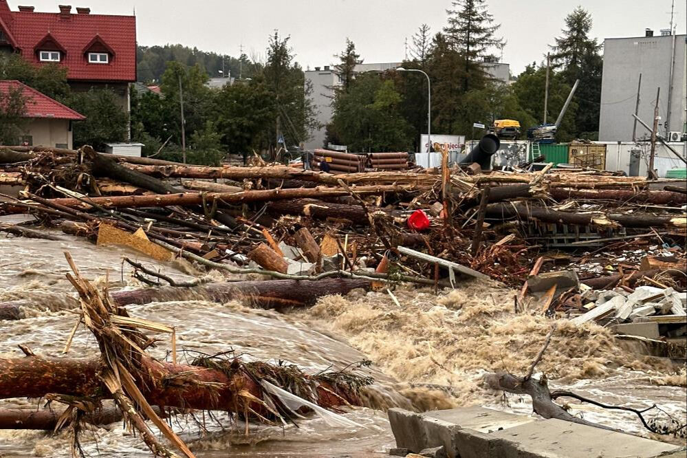 Polonya, Boris Kasırgası'na karşı alarma geçti! Doğal afet durumu ilan edildi Polonya, Boris Kasırgası'na karşı alarma geçti! Doğal afet durumu ilan edildi - 4. Resim