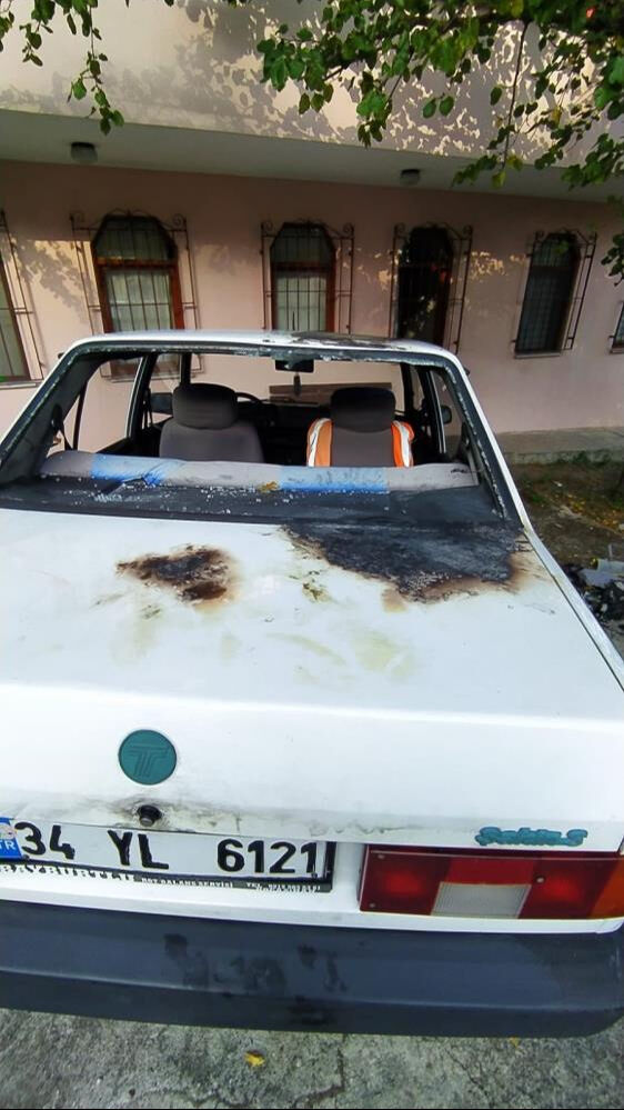 Sabah namazına kalkan yaşlı çift hayatının şokunu yaşadı! Önce arabası yandı, sonra evi... Sabah namazına kalkan yaşlı çift hayatının şokunu yaşadı! Önce arabası yandı, sonra evi... - 2. Resim