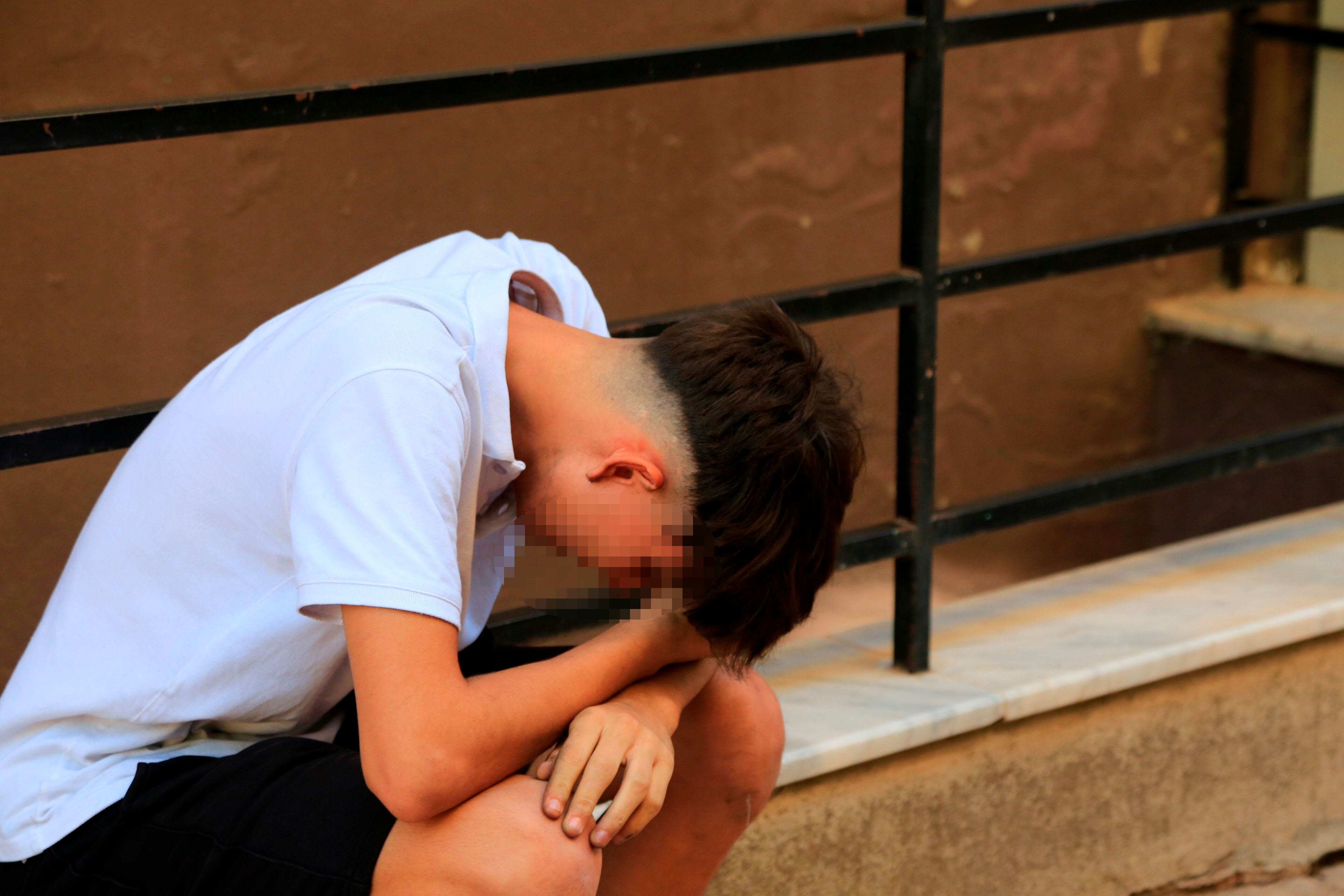 Uykunun bedeli ağır oldu: 16 yaşındaki genç hüngür hüngür ağladı... Uykunun bedeli ağır oldu: 16 yaşındaki genç hüngür hüngür ağladı... - 4. Resim