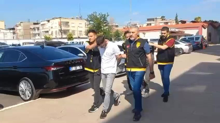 Adana'da ilginç olay! Dişçisine kızdı, kurşun yağdırdı - 1. Resim