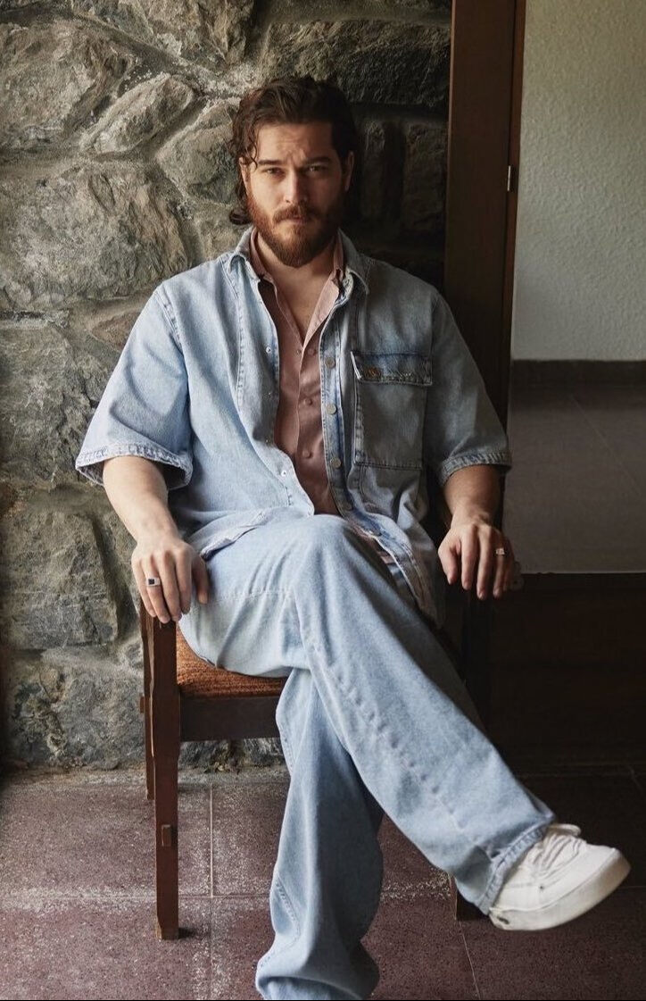 Çağatay Ulusoy iddialı diziyle anlaştı! Kazanacağı ücret şoke etti - 2. Resim