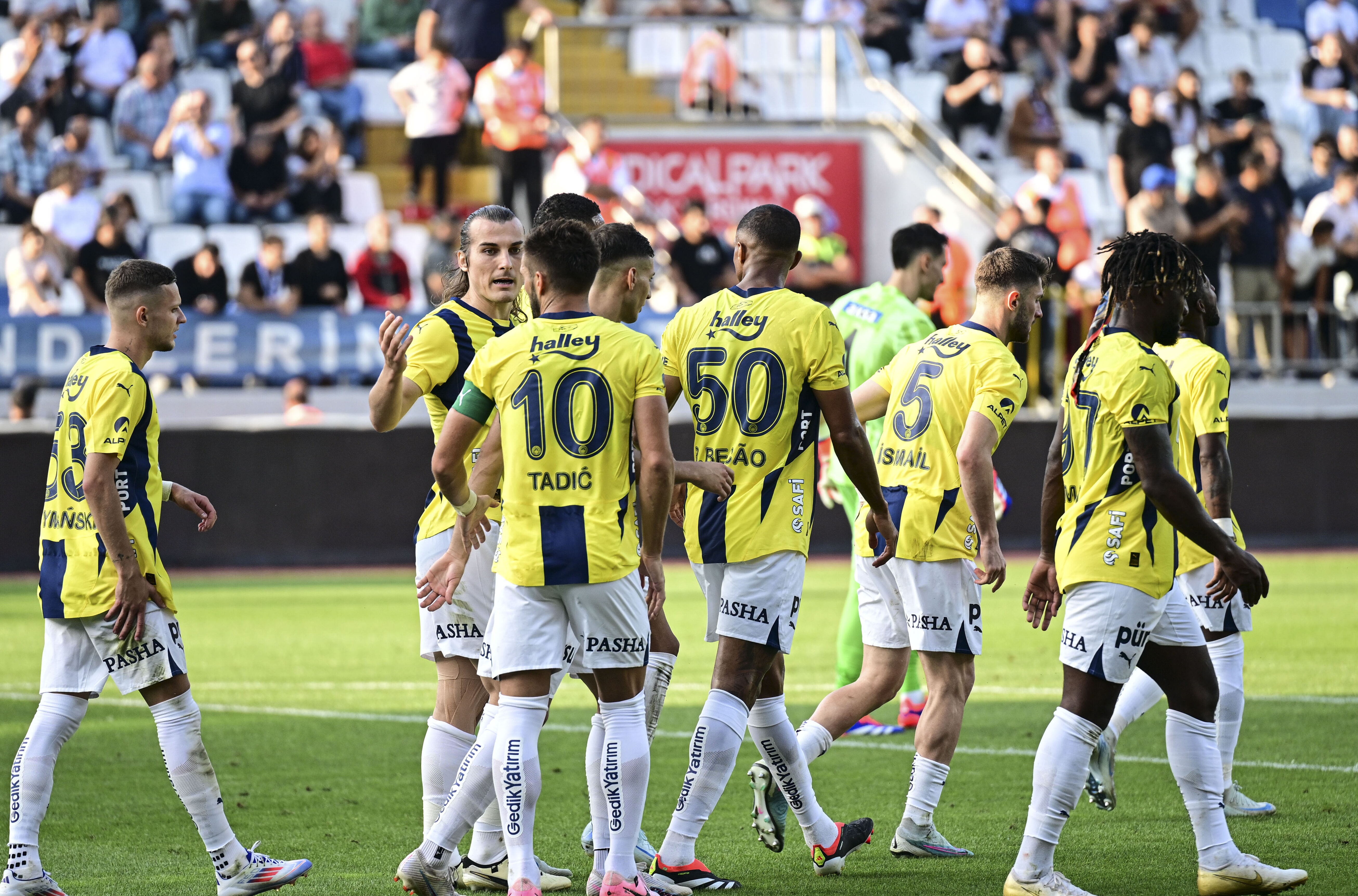 Fenerbahçe'de Galatasaray maçı öncesi 4 futbolcunun son durumu belli oldu - 2. Resim