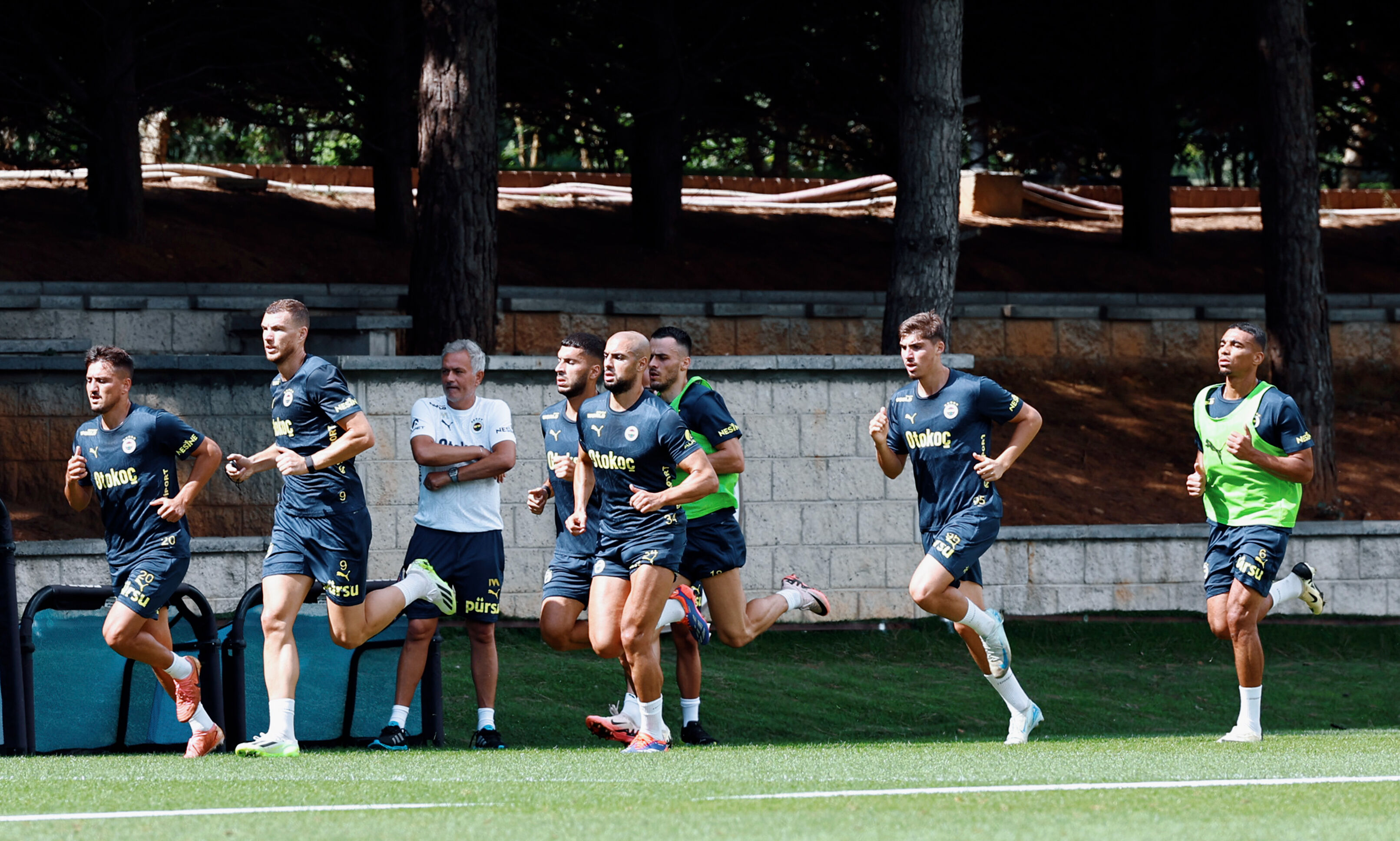 Fenerbahçe'de Galatasaray maçı öncesi 4 futbolcunun son durumu belli oldu - 3. Resim