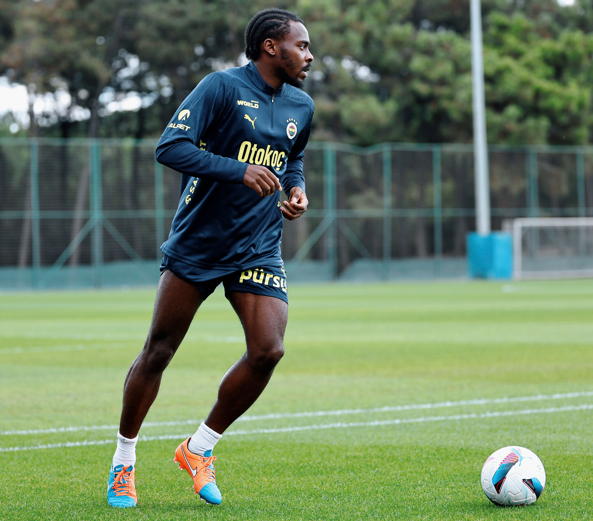 Fenerbahçe'de Galatasaray maçı öncesi 4 futbolcunun son durumu belli oldu - 4. Resim