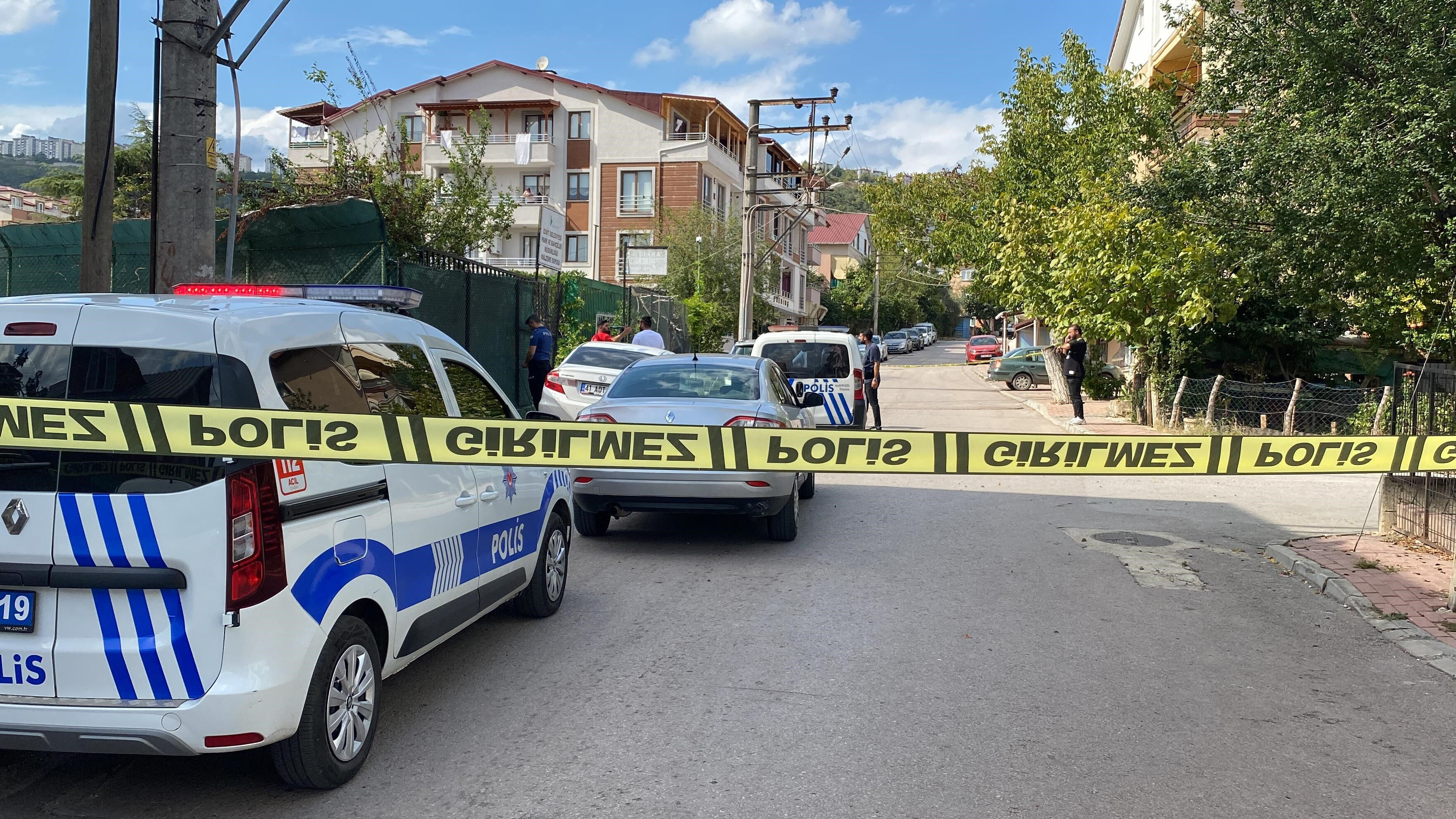 İzmit’te pompalı saldırı: Belediye çalışanını vurup kaçtılar! - 4. Resim