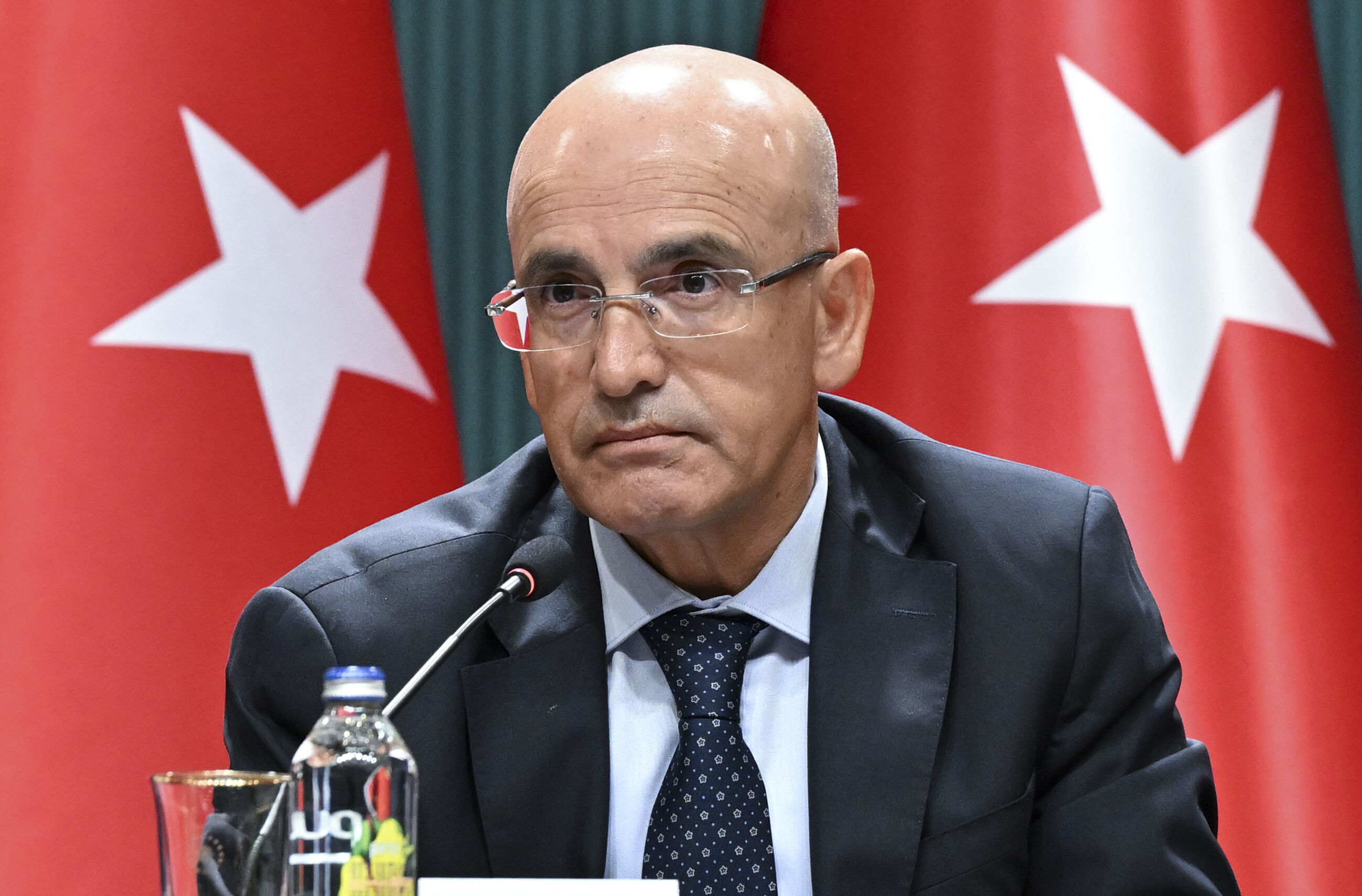 Mehmet Şimşek'ten sitem dolu sözler! Asılsız istifa haberlerinin faturası ağır oldu Mehmet Şimşek'ten sitem dolu sözler! Asılsız istifa haberlerinin faturası ağır oldu - 1. Resim