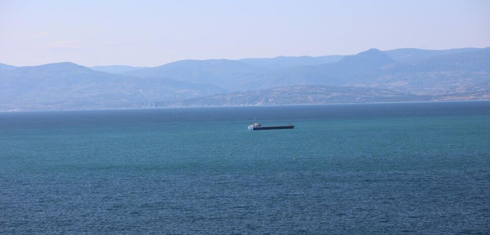 Sinop açıklarında batmak üzere olarak yük gemisi kurtarıldı - 2. Resim