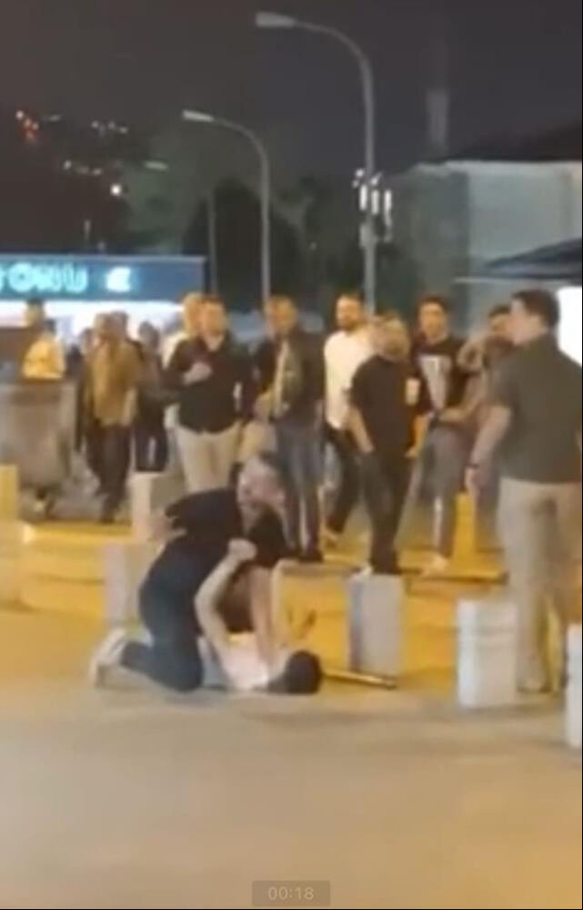 Bursa'da 'yan bakma' tartışması savaşa döndü! - 2. Resim