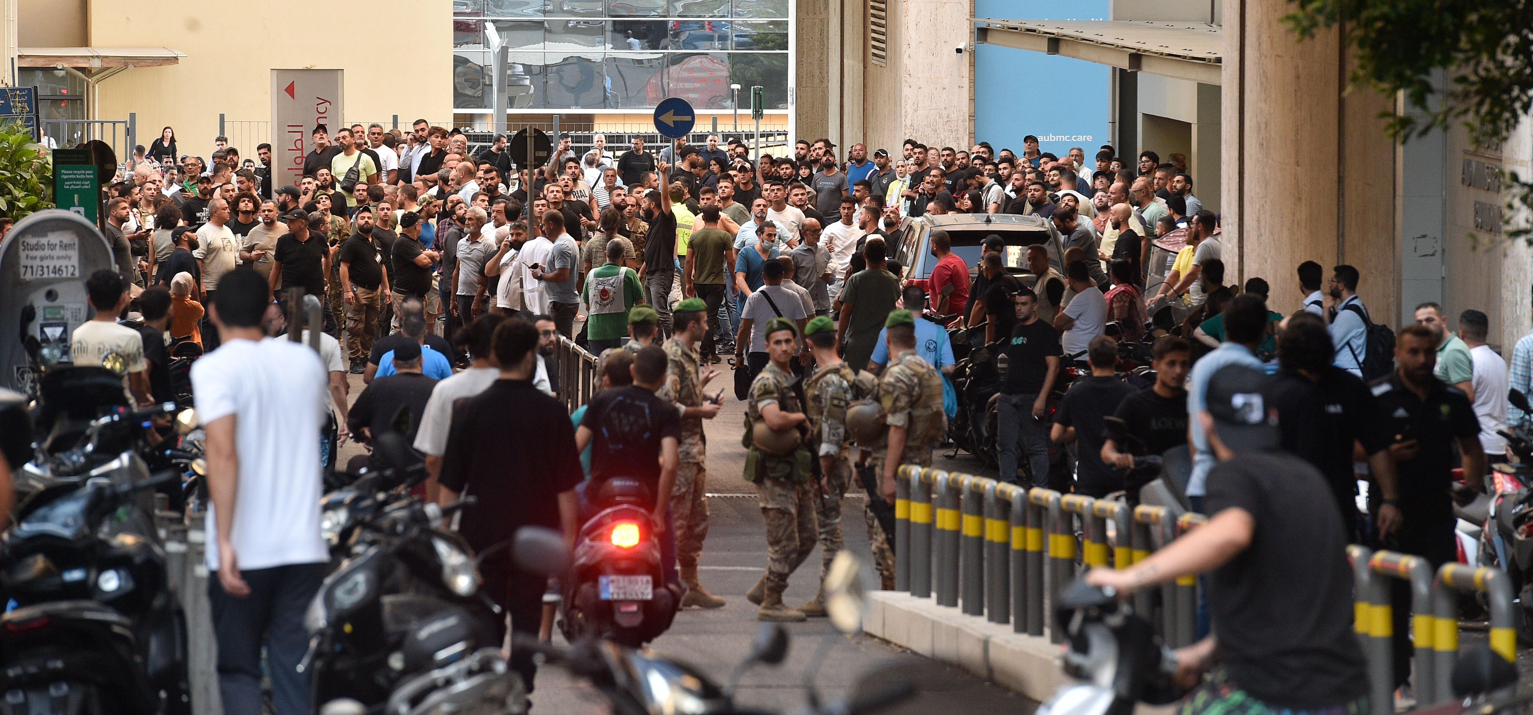 İran'ın Lübnan'daki siber saldırıda yaralanan büyükelçisinin sağlık durumu nasıl? - 1. Resim