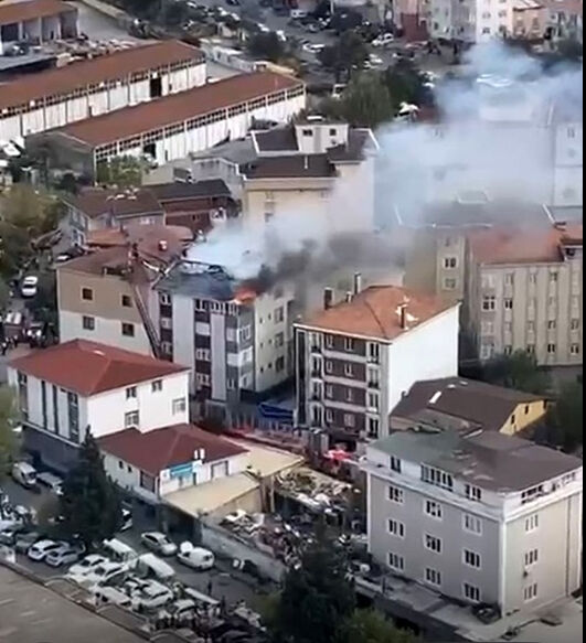 İstanbul Kartal'da korkutan yangın - 1. Resim