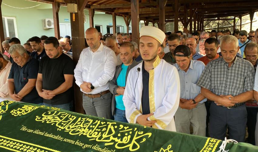 Korkunç olay: İsmet Ünal kanlar içinde bulundu! Cenazede arkadaşından yürek yakan sözler - 2. Resim