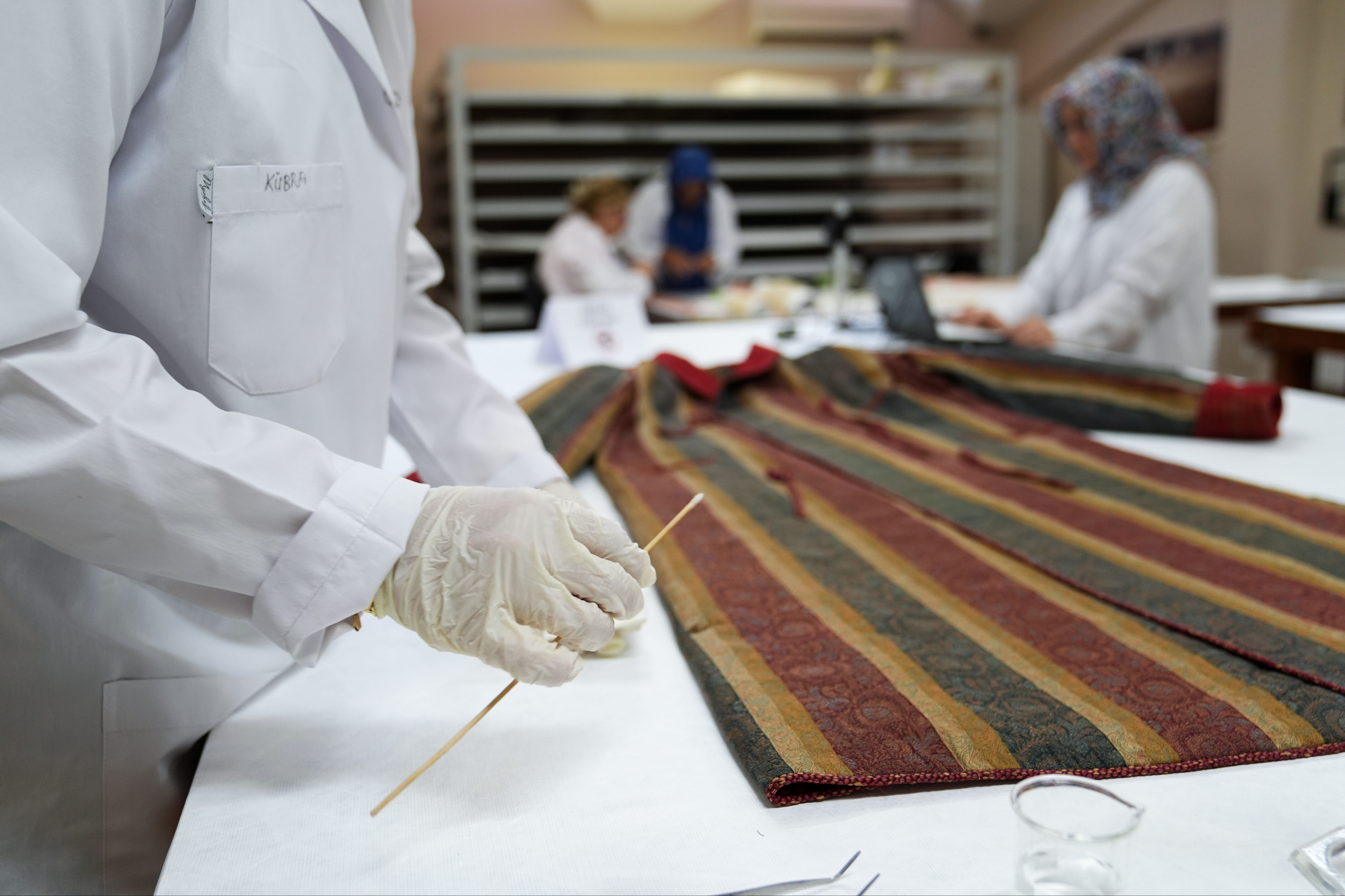 Sultan 2. Abdülhamid'e ait olan robdöşambr restore edildi - 1. Resim