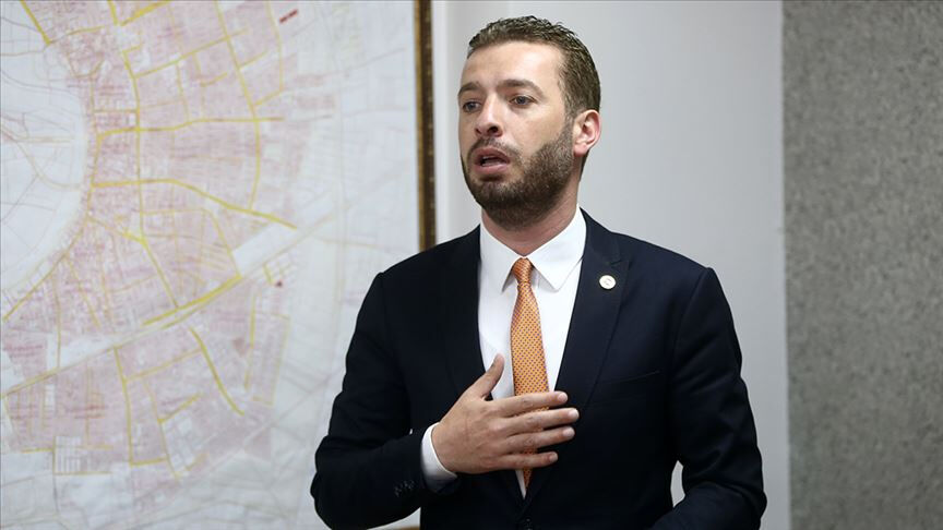 CHP'li Ceyhan Belediye Başkanı Kadir Aydar'a siyasi yasak geldi CHP'li Ceyhan Belediye Başkanı Kadir Aydar'a siyasi yasak geldi - 1. Resim