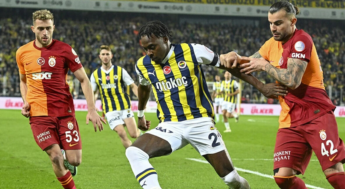 Fenerbahçe'nin Portekizli hocası Mourinho, Galatasaray maçı 11'ini şekillendirdi - 1. Resim