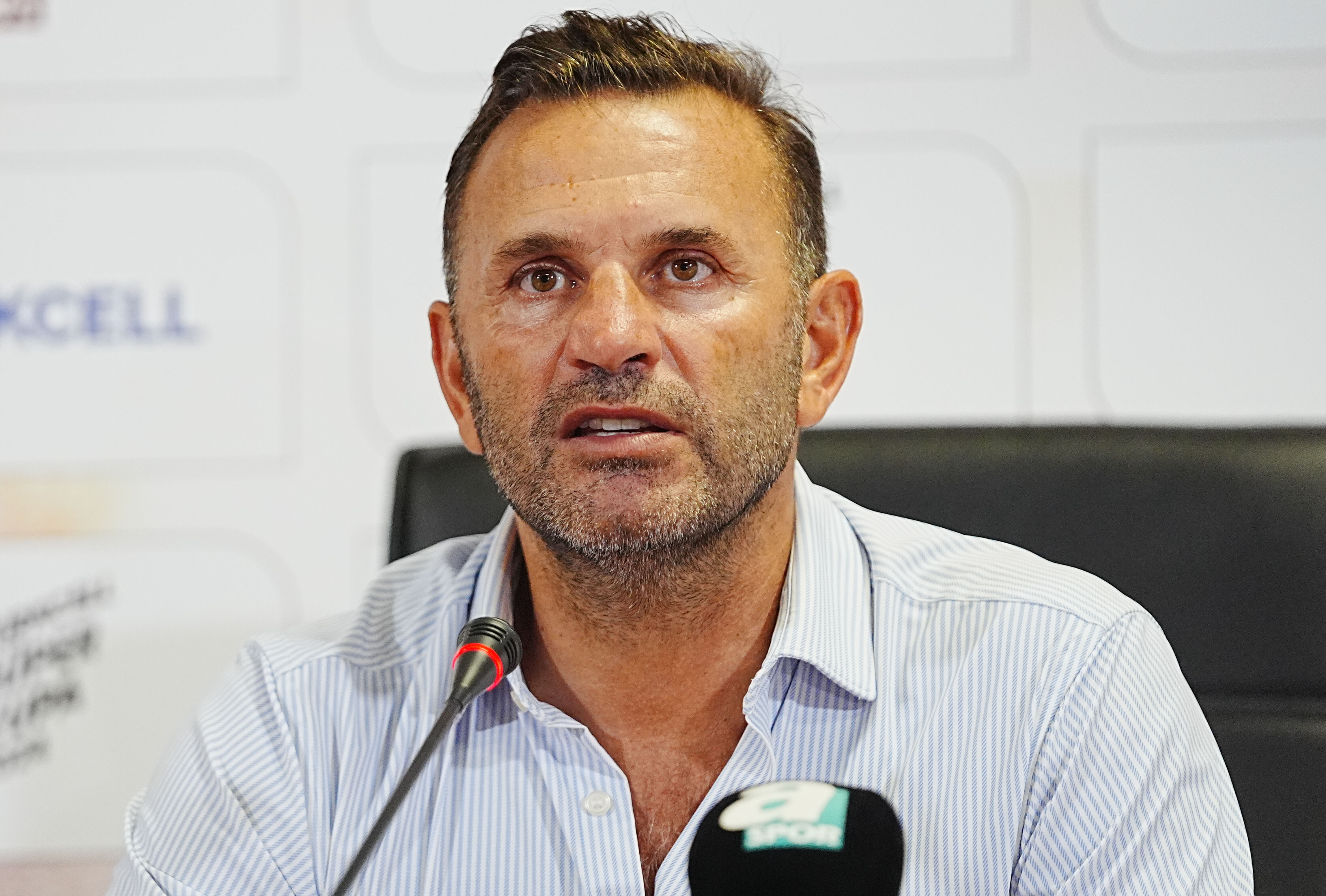 Jose Mourinho ve Okan Buruk'un derbi planları hazır! Sürpriz tercih Jose Mourinho ve Okan Buruk'un derbi planları hazır! Sürpriz tercih - 9. Resim