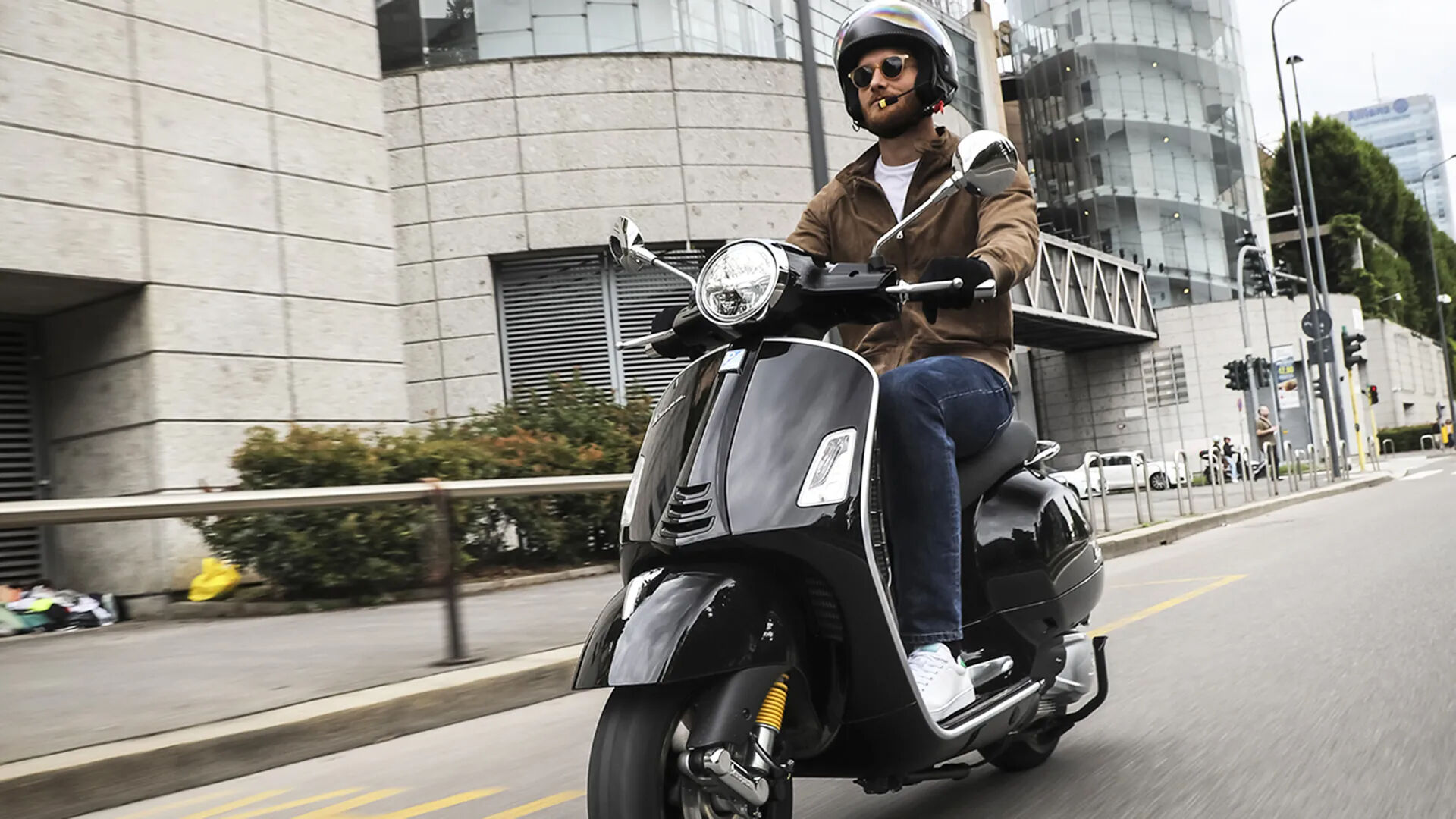 Motosiklet sürerek mil kazanmak mümkün! Vespa sahiplerine müjde - 12. Resim