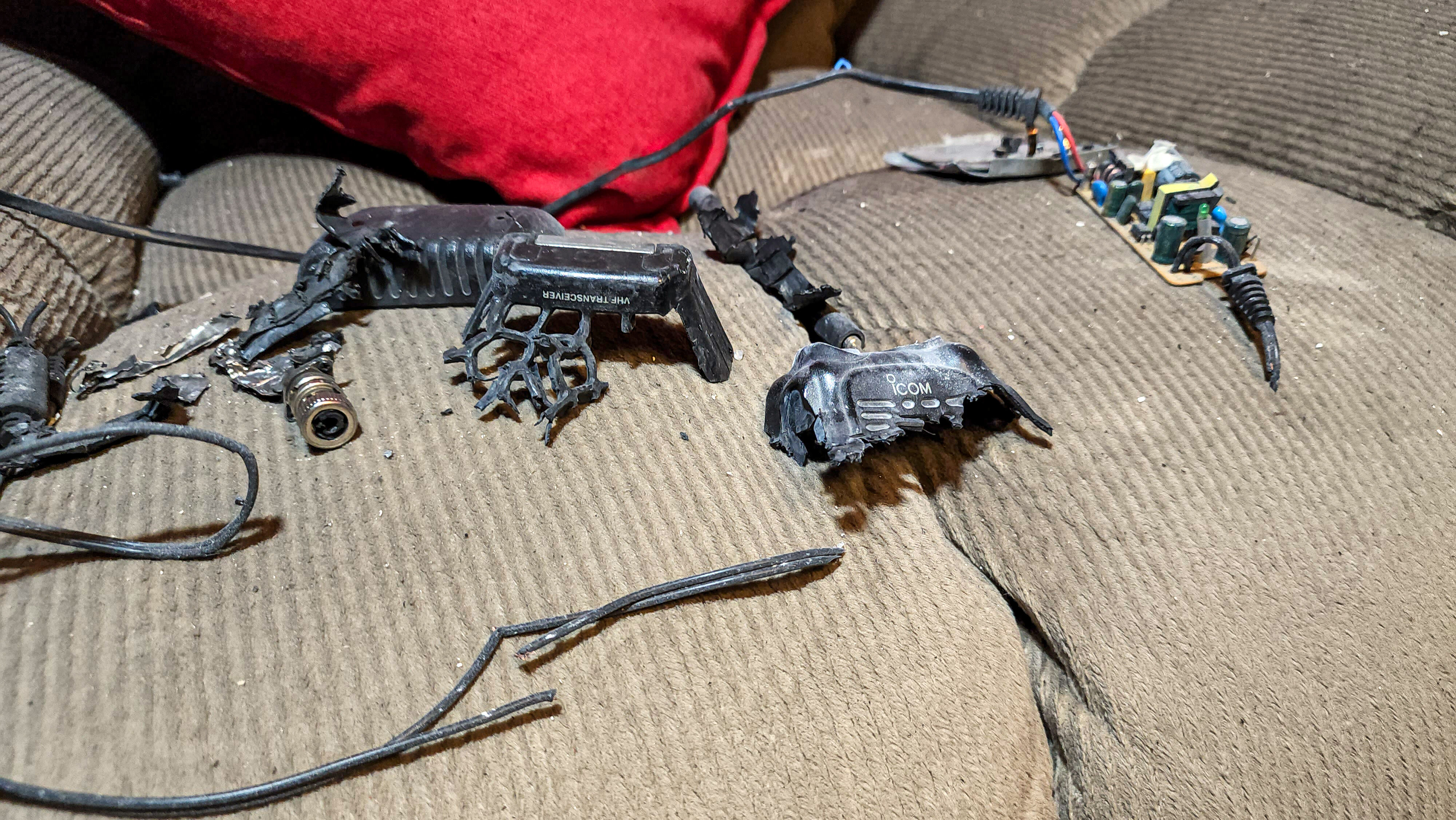 Patlamaların izleri onun şirketine çıktı! Gizemli kadın patron Mossad'ın Kızıl Serçesi mi? Patlamaların izleri onun şirketine çıktı! Gizemli kadın patron Mossad'ın Kızıl Serçesi mi? - 4. Resim