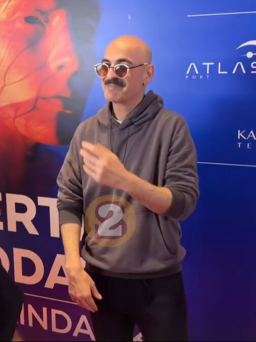 Soner Sarıkabadayı'nın yeni tarzı çok konuşuldu! Görenler tanıyamadı - 2. Resim