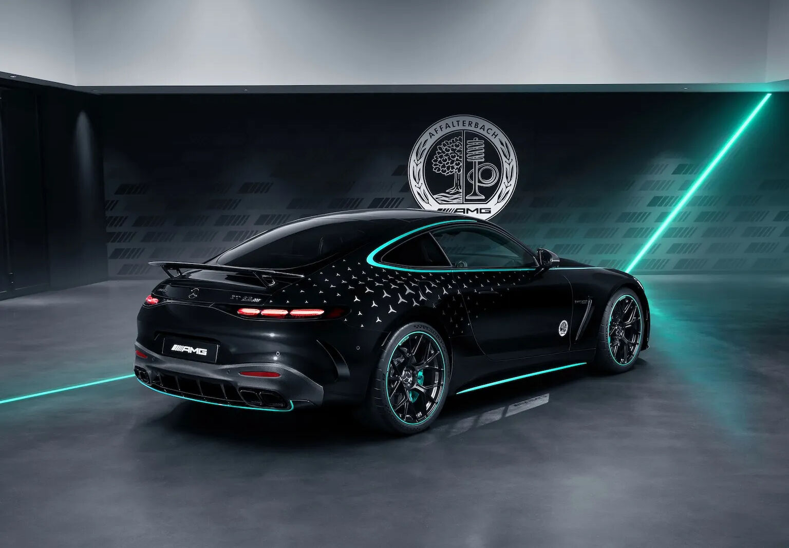 Yalnızca 200 adet üretilecek! Mercedes-AMG'den F1 zaferine özel yeni araç... Yalnızca 200 adet üretilecek! Mercedes-AMG'den F1 zaferine özel yeni araç... - 7. Resim