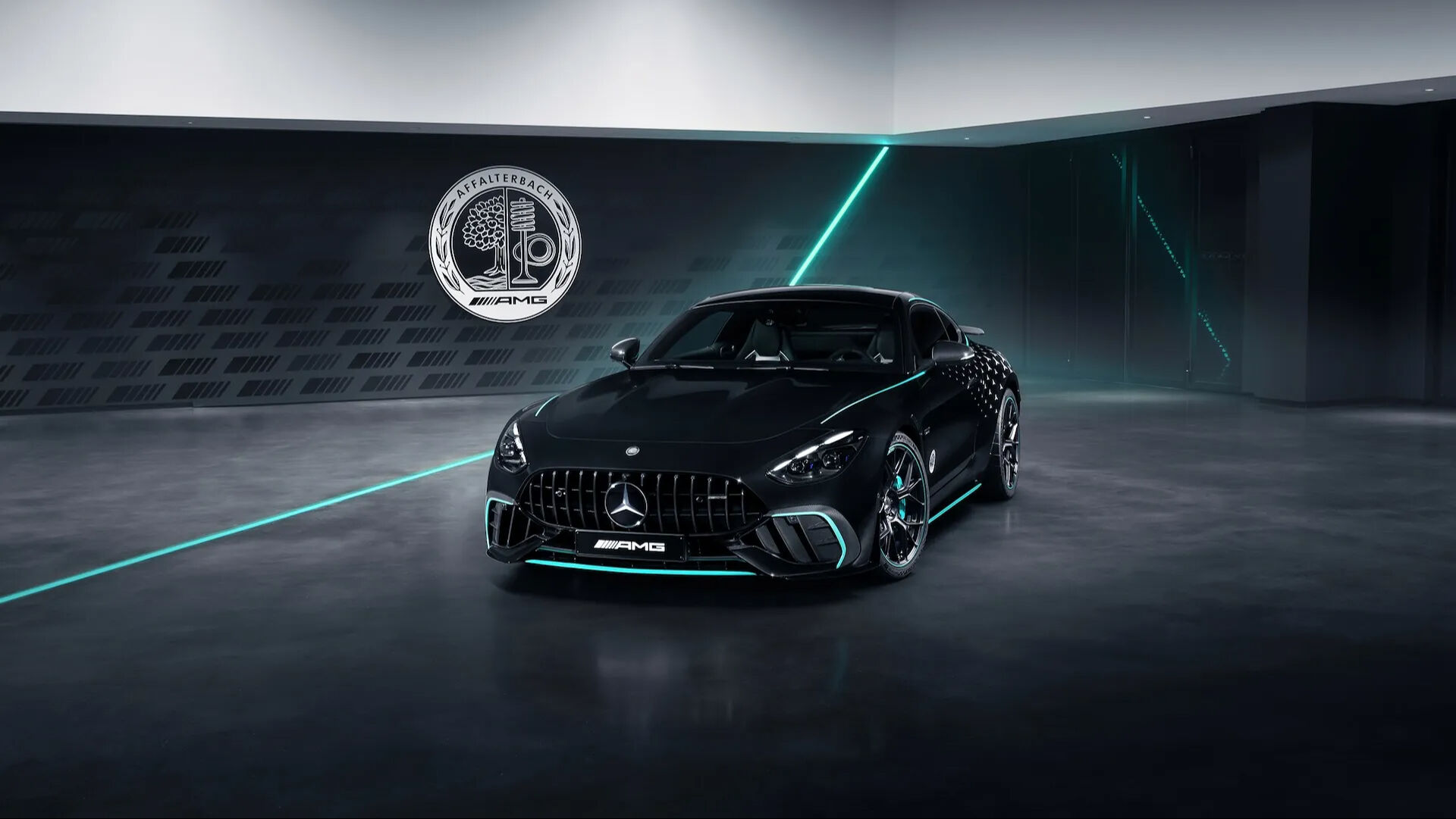 Yalnızca 200 adet üretilecek! Mercedes-AMG'den F1 zaferine özel yeni araç... Yalnızca 200 adet üretilecek! Mercedes-AMG'den F1 zaferine özel yeni araç... - 2. Resim