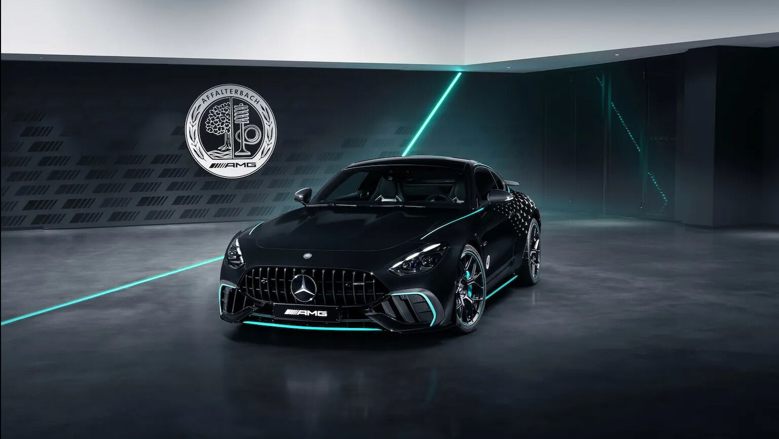 Yalnızca 200 adet üretilecek! Mercedes-AMG'den F1 zaferine özel yeni araç... Yalnızca 200 adet üretilecek! Mercedes-AMG'den F1 zaferine özel yeni araç... - 6. Resim