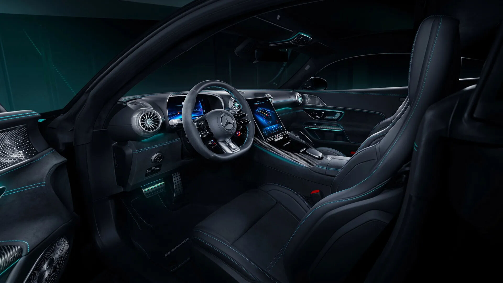 Yalnızca 200 adet üretilecek! Mercedes-AMG'den F1 zaferine özel yeni araç... Yalnızca 200 adet üretilecek! Mercedes-AMG'den F1 zaferine özel yeni araç... - 16. Resim