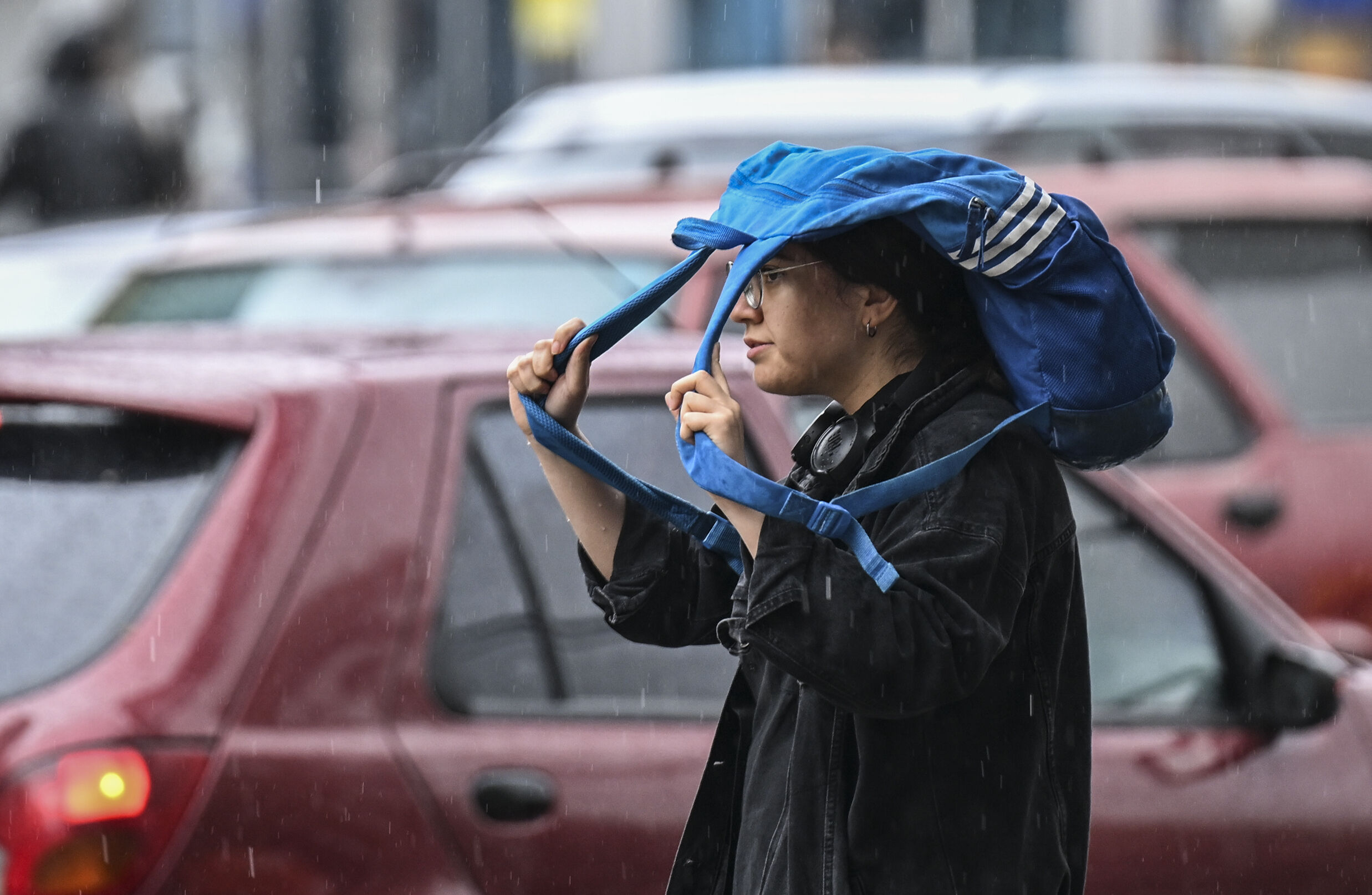AKOM İstanbul'u uyardı! Gök gürültülü sağanak için saat verildi - 1. Resim