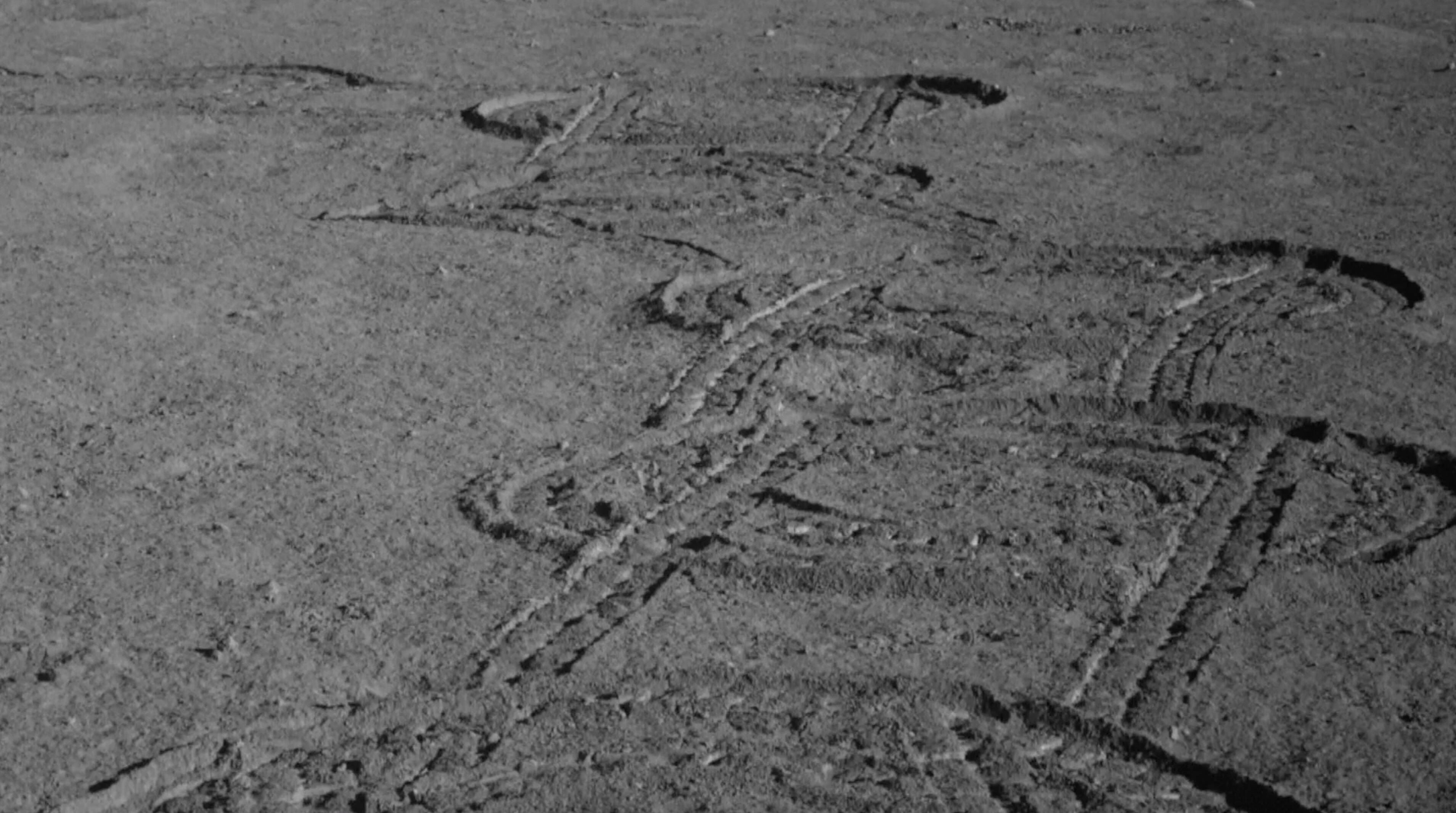 Çin'in 3 Ay çalışması planlanan Ay keşif aracı Yutu 2, 6 Yıldır Görevde! - 1. Resim