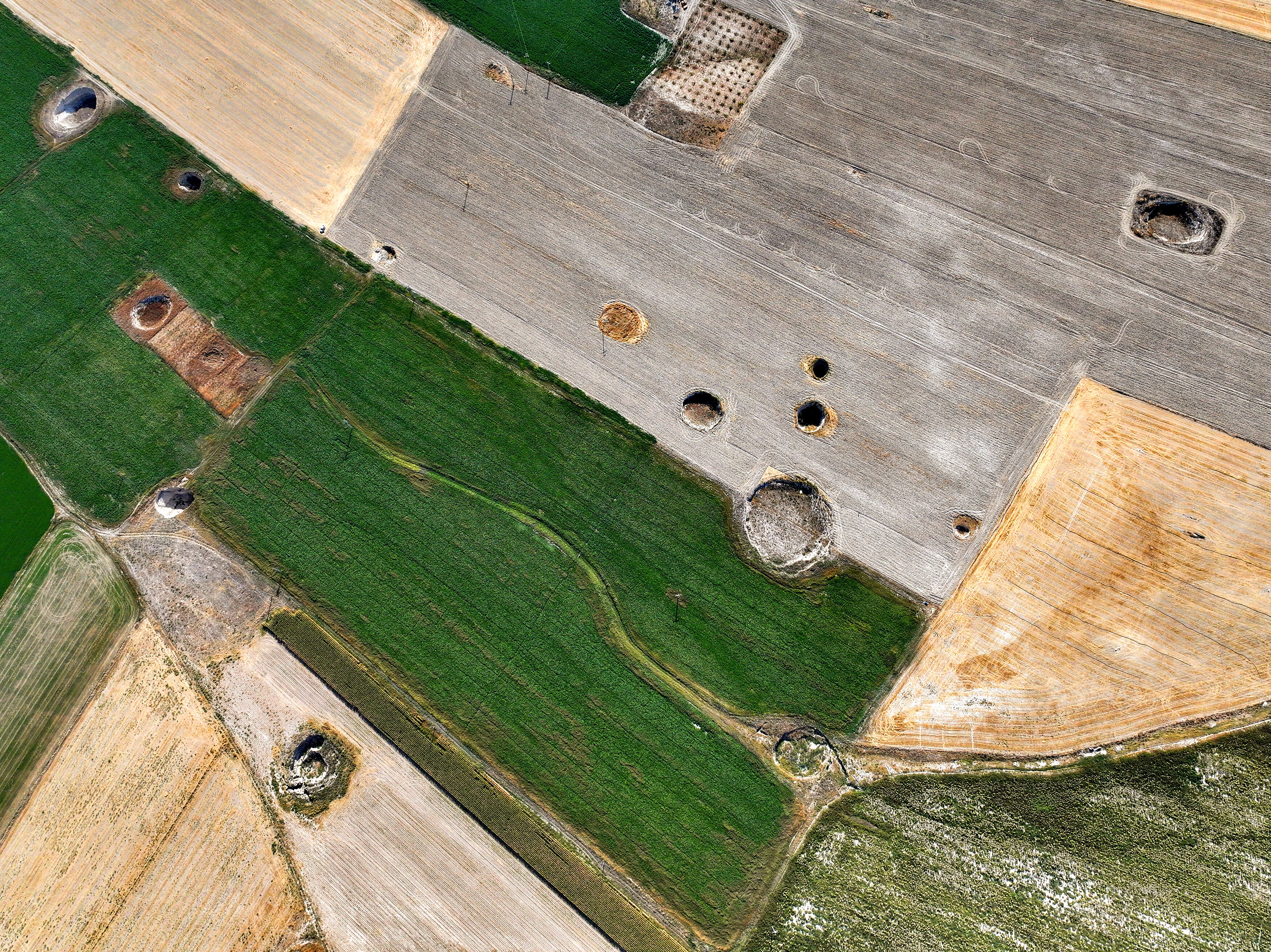 Konya çöküyor! Tek karede 24 obruk - 2. Resim