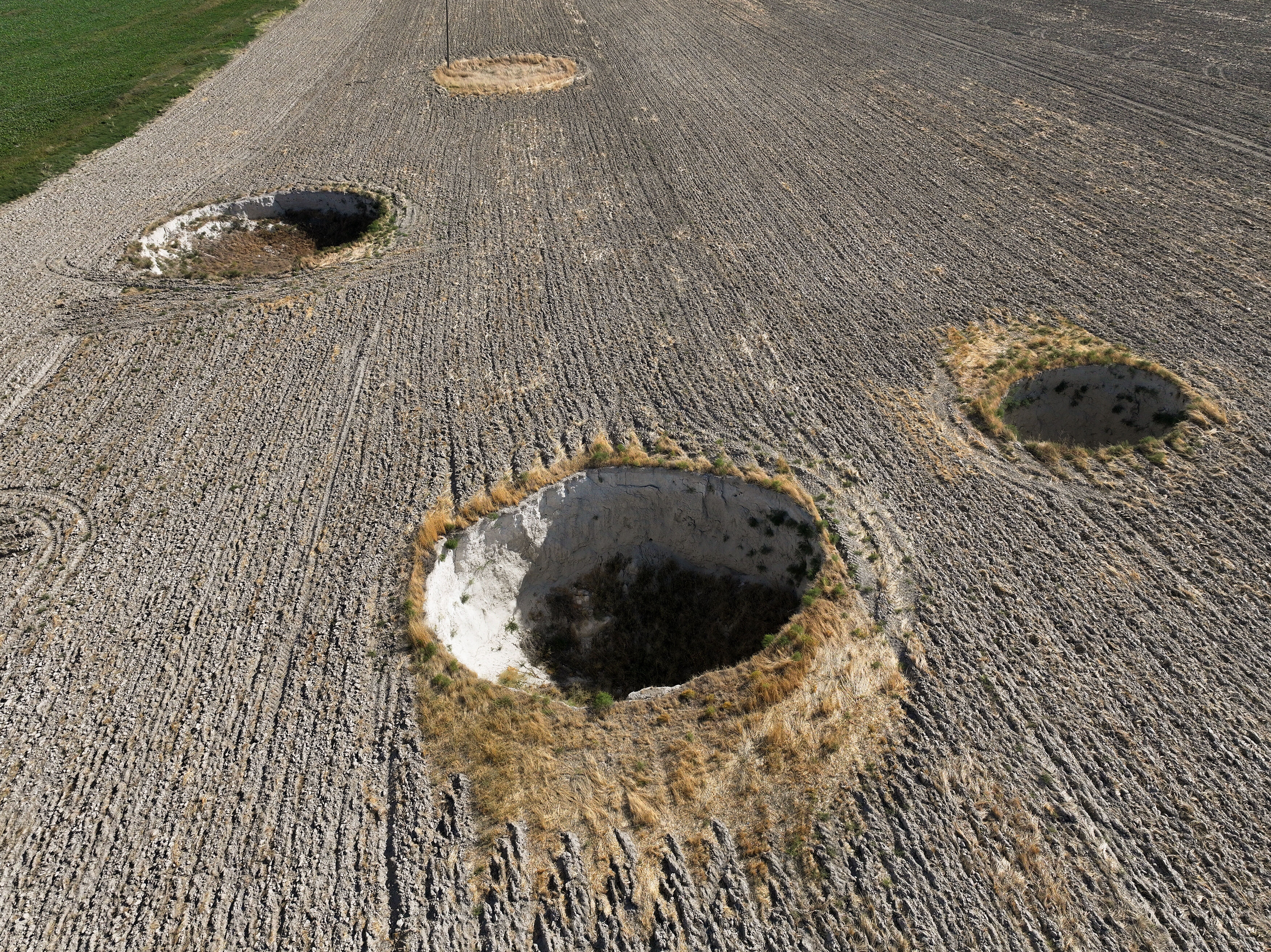 Konya çöküyor! Tek karede 24 obruk - 5. Resim
