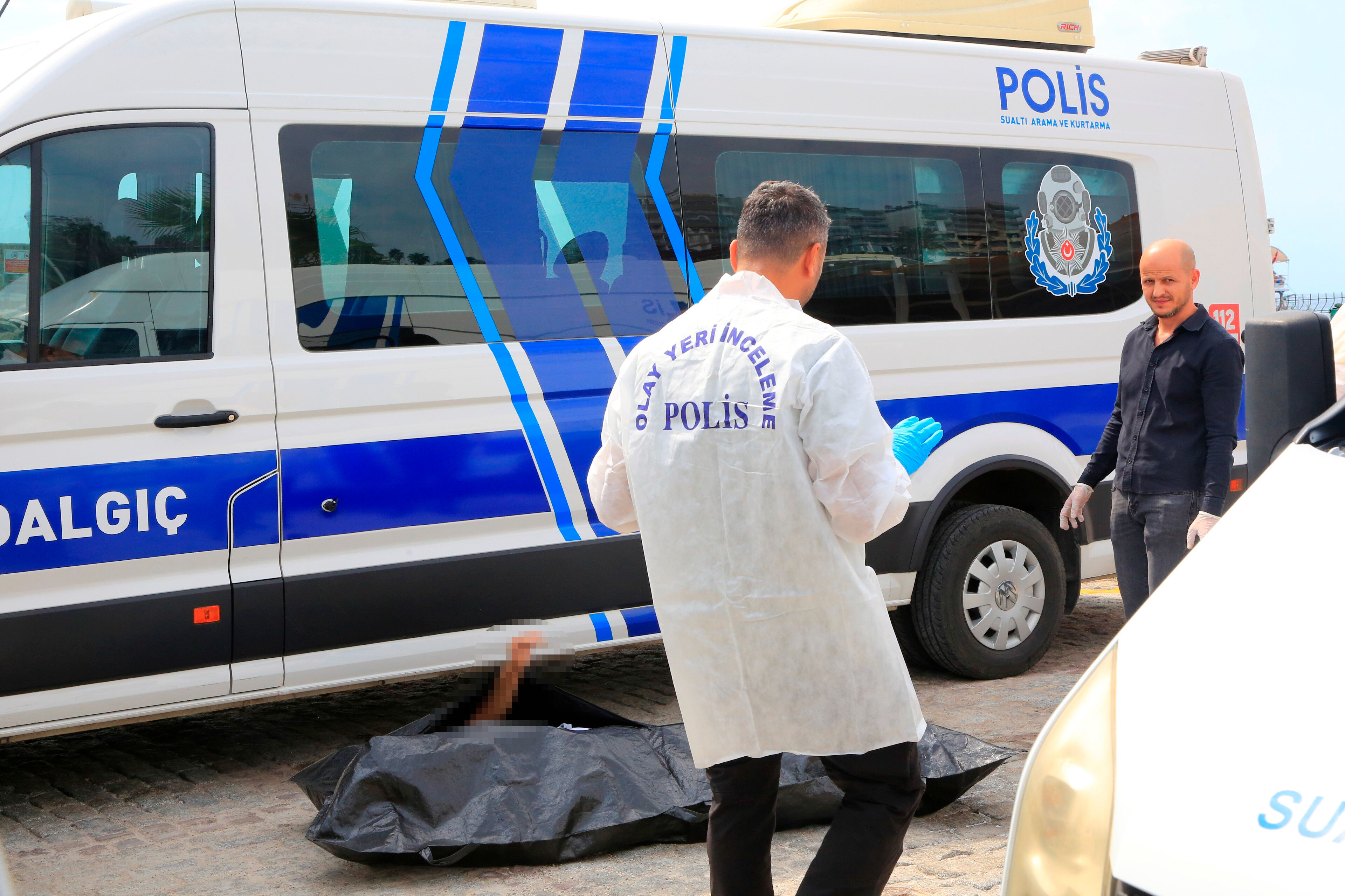 Polisler devreye gezerken gördü! Cansız bedenin kime ait olduğu ortaya çıktı - 2. Resim