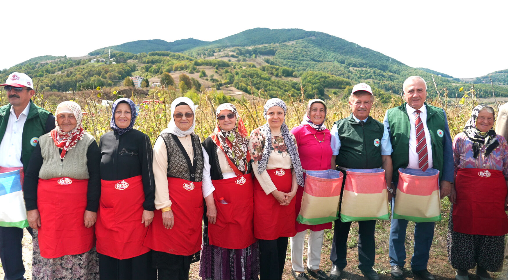Reis Bakliyat köylerinde akkuş şeker fasulyesi hasadına başladı! - 1. Resim