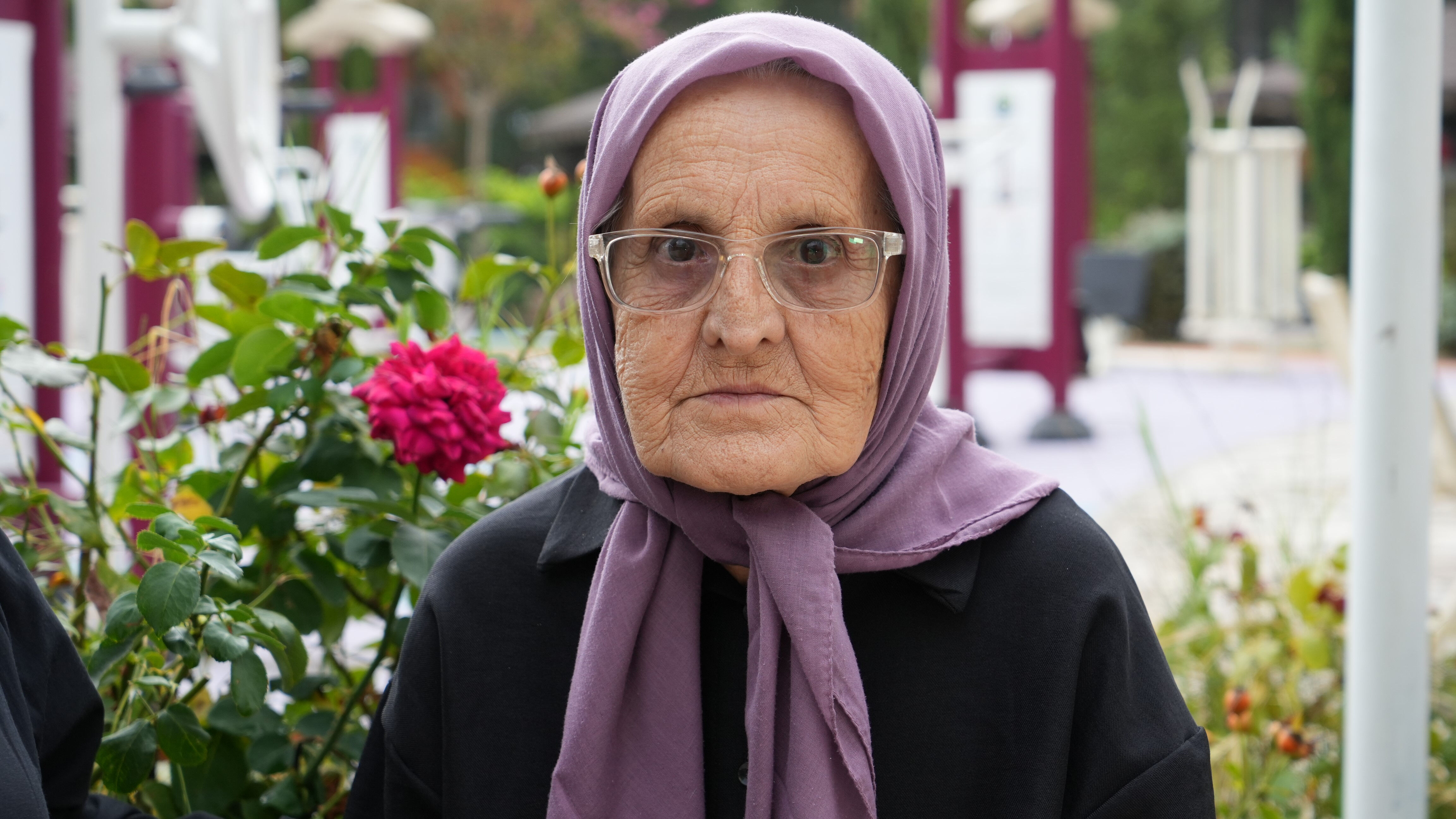 Türkiye onu balkondaki gözyaşlarıyla biliyordu: Zeliha Nine'den haber var! - 2. Resim