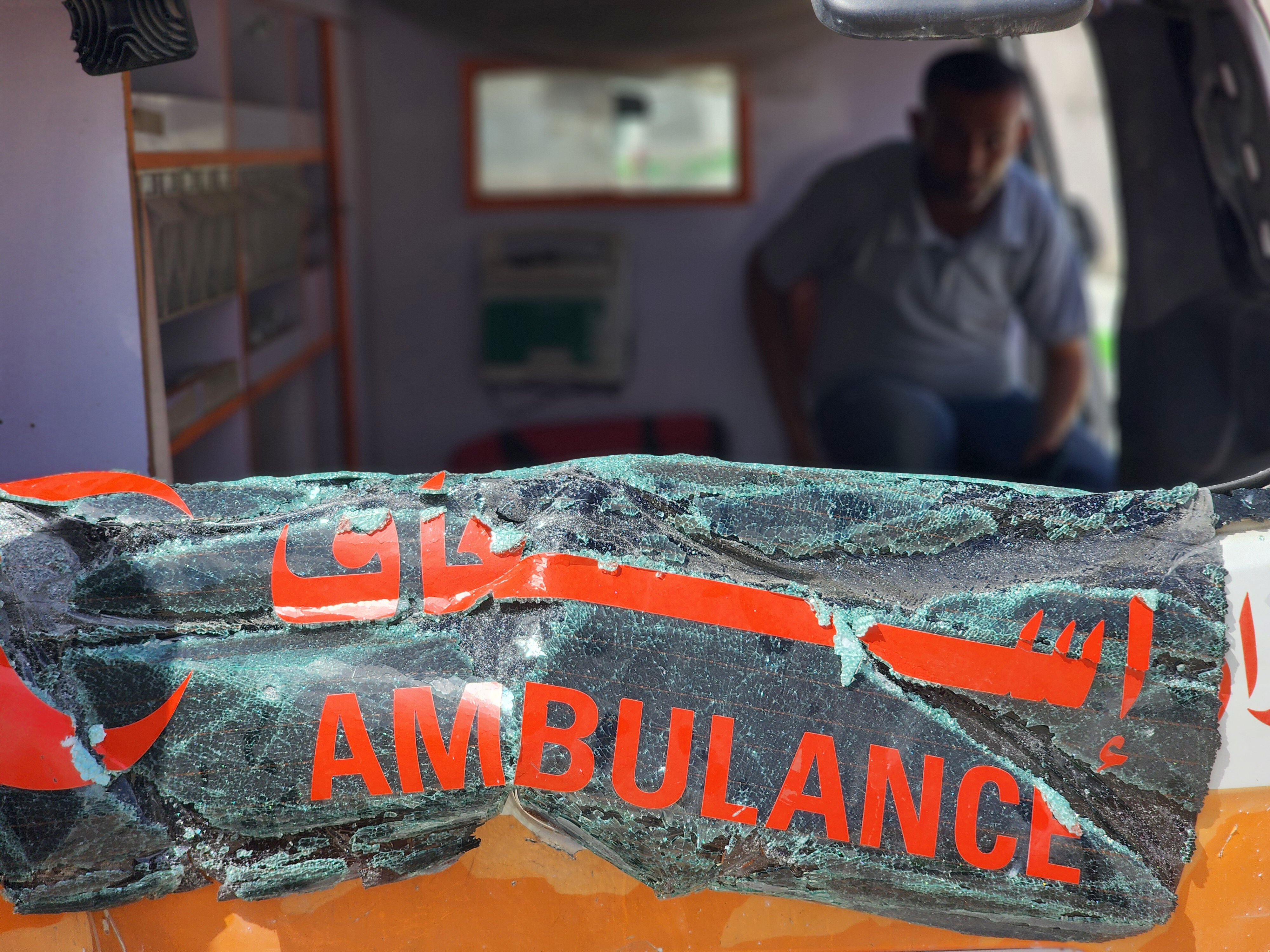 İsrail Gazze'de okul ve bakanlık deposunu vurdu! Çok sayıda Filistinli hayatını kaybetti - 2. Resim