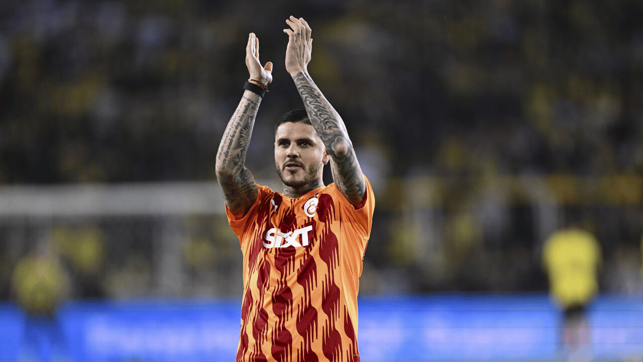 Kadıköy'de kazanan Galatasaray! Mourinho ilk derbisini kaybetti... Fenerbahçe-Galatasaray | Canlı Anlatım - 1. Resim