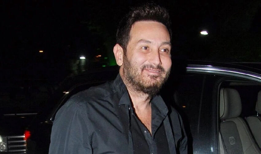 Kalp krizi sonucu vefat eden Metin Arolat’ın cenaze programı belli oldu - 3. Resim