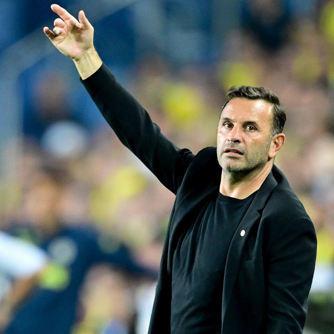 Okan Buruk'tan Jose Mourinho'ya galibiyet bakışı! Sosyal medyada gündem oldu Okan Buruk'tan Jose Mourinho'ya galibiyet bakışı! Sosyal medyada gündem oldu - 1. Resim