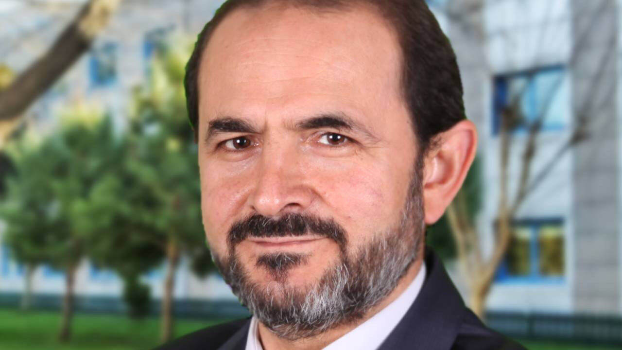 Yıldız Teknik Üniversitesi yeni rektörü Prof. Dr. Eyüp Debik ÇEKUD Yönetim Kurulu Başkanı Yıldız Teknik Üniversitesi yeni rektörü Prof. Dr. Eyüp Debik ÇEKUD Yönetim Kurulu Başkanı - 1. Resim